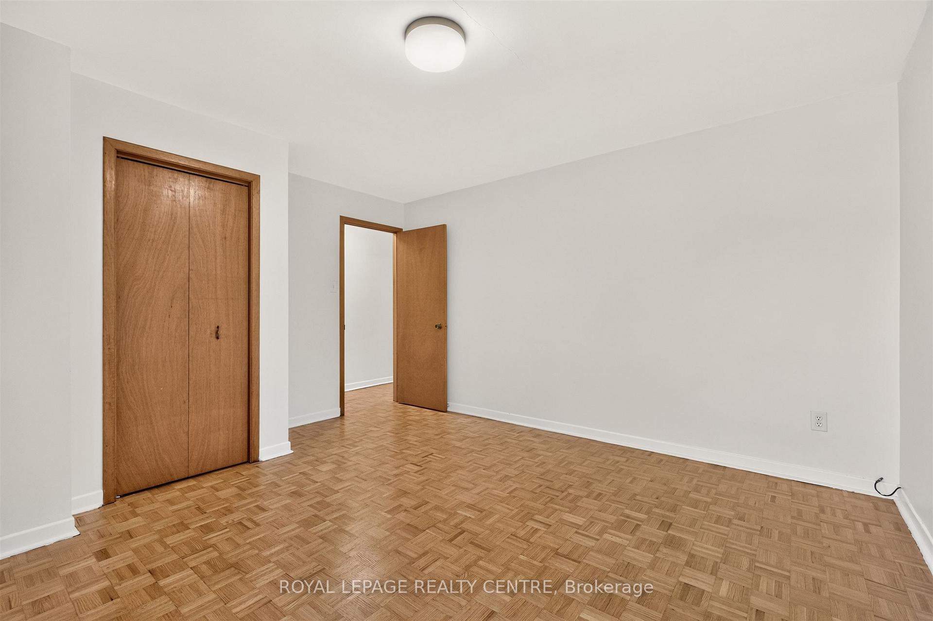 Photo 6 of Unit Upper, 55 Russett Avenue, Toronto, Dovercourt-Wallace Emerson-Junction — HOMEH
