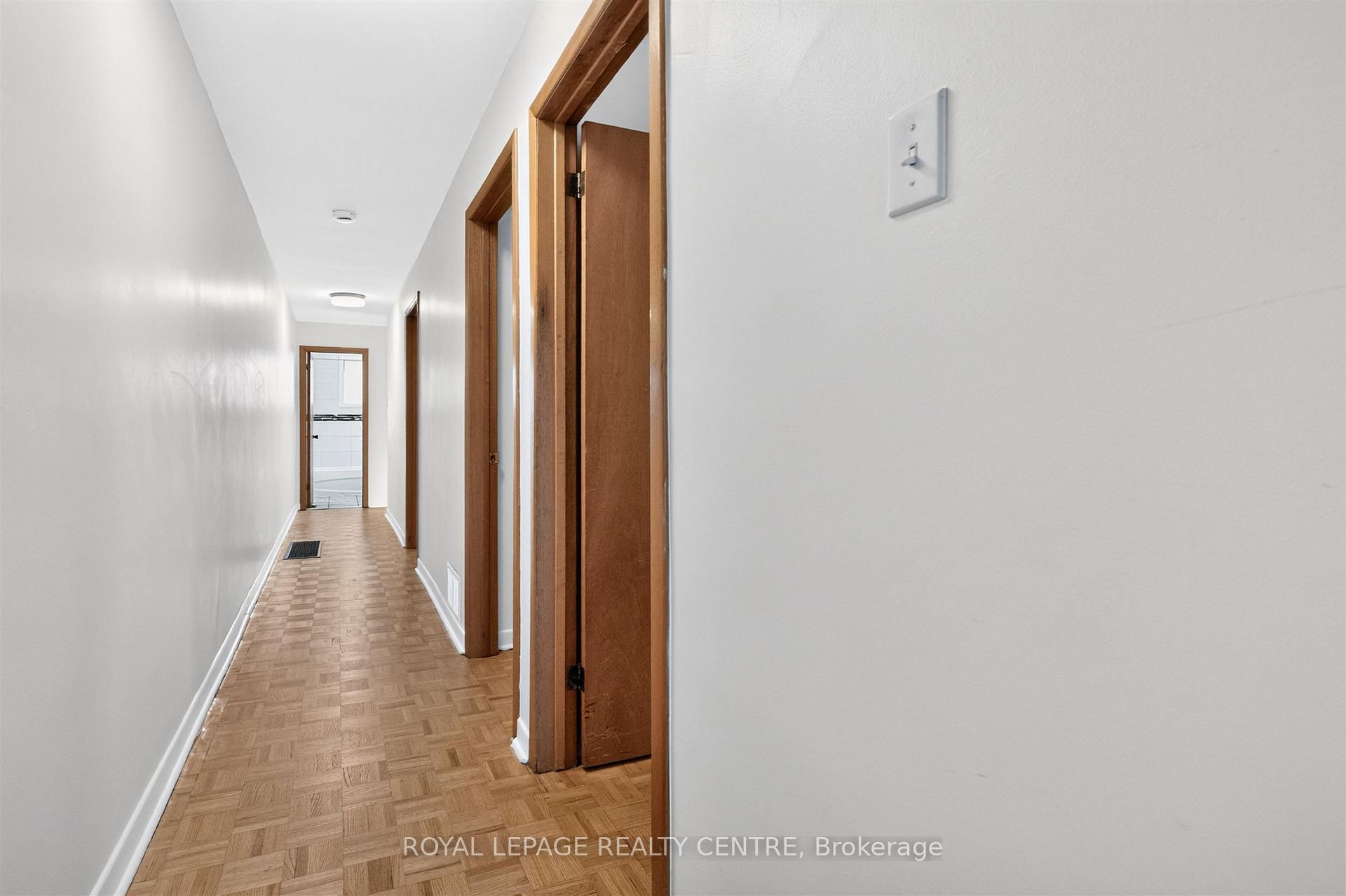Photo 9 of Unit Upper, 55 Russett Avenue, Toronto, Dovercourt-Wallace Emerson-Junction — HOMEH