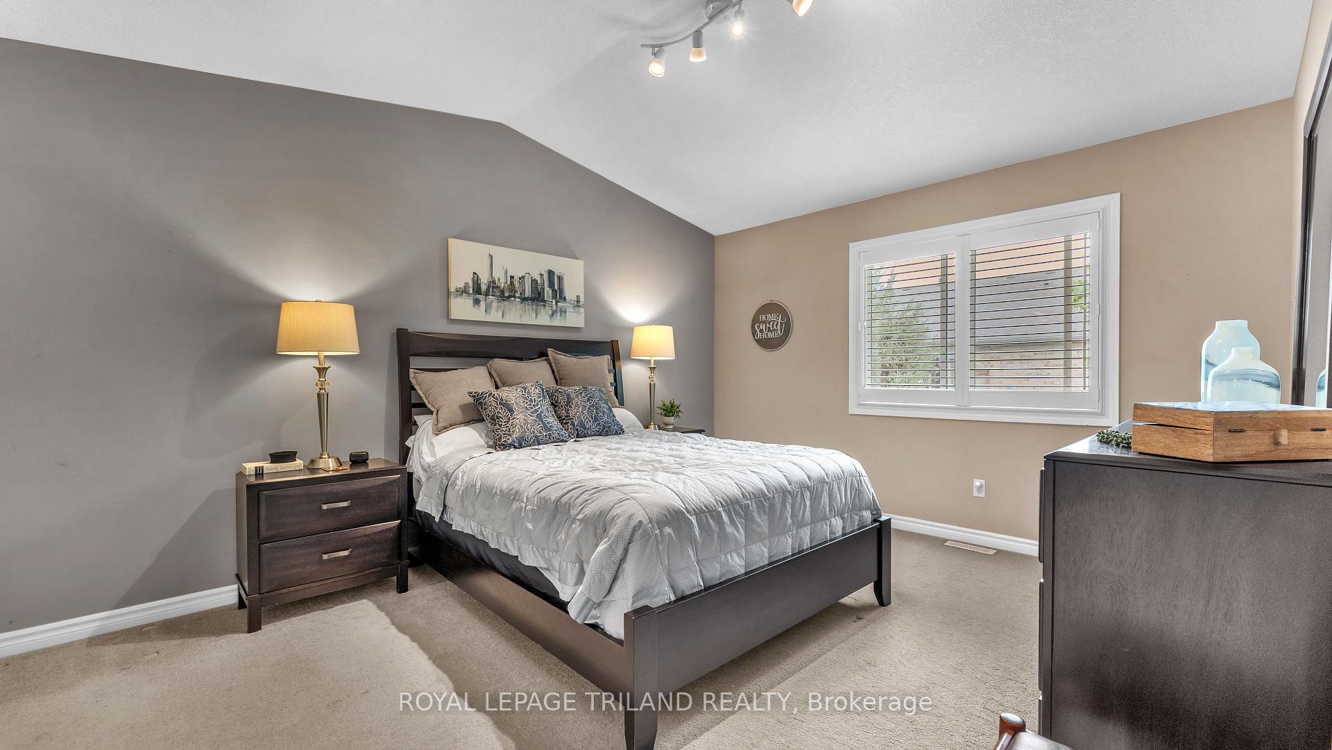 Photo 15 of Unit 31, 572 Thistlewood Drive, London, North C — HOMEH