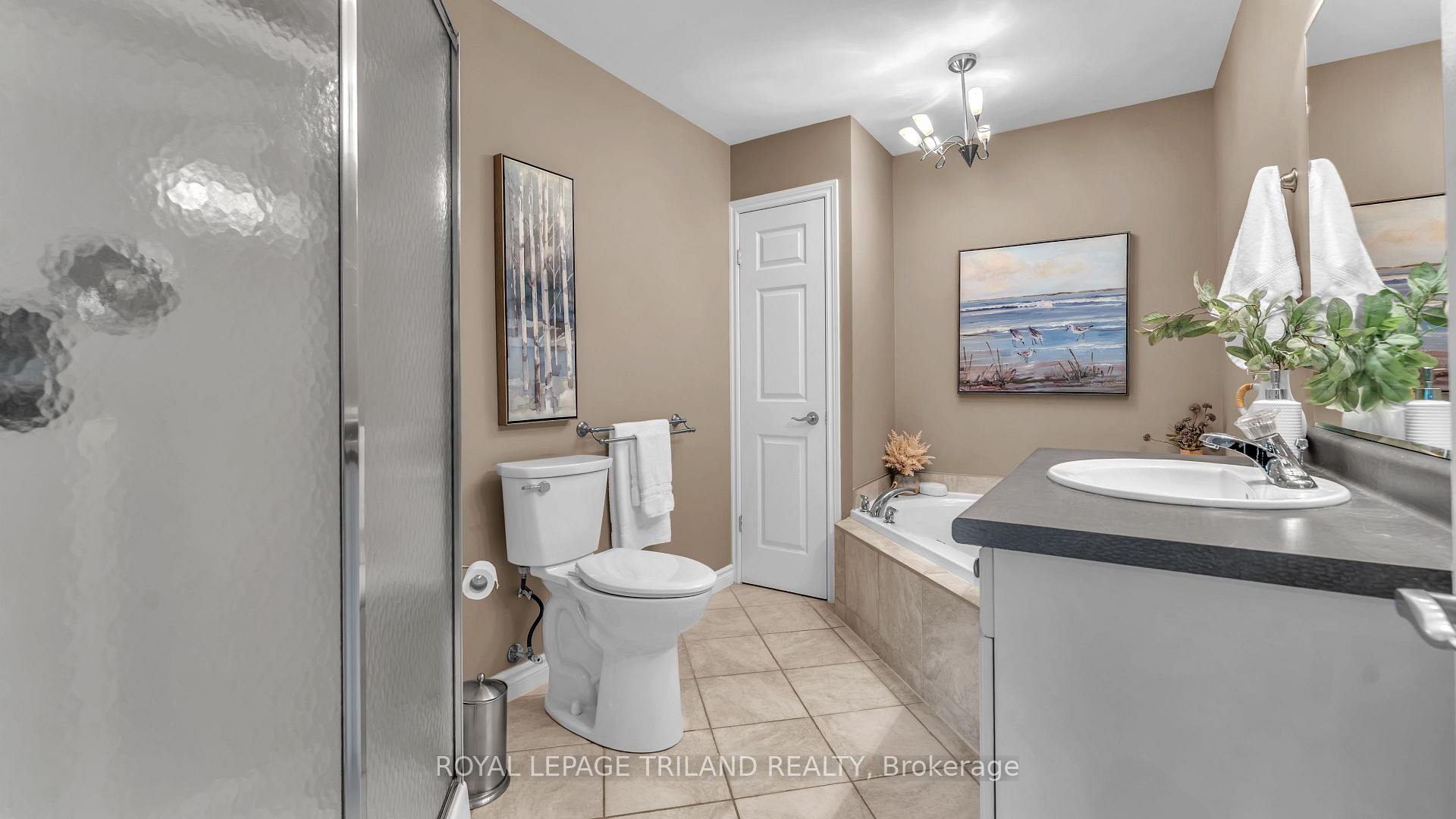 Photo 17 of Unit 31, 572 Thistlewood Drive, London, North C — HOMEH