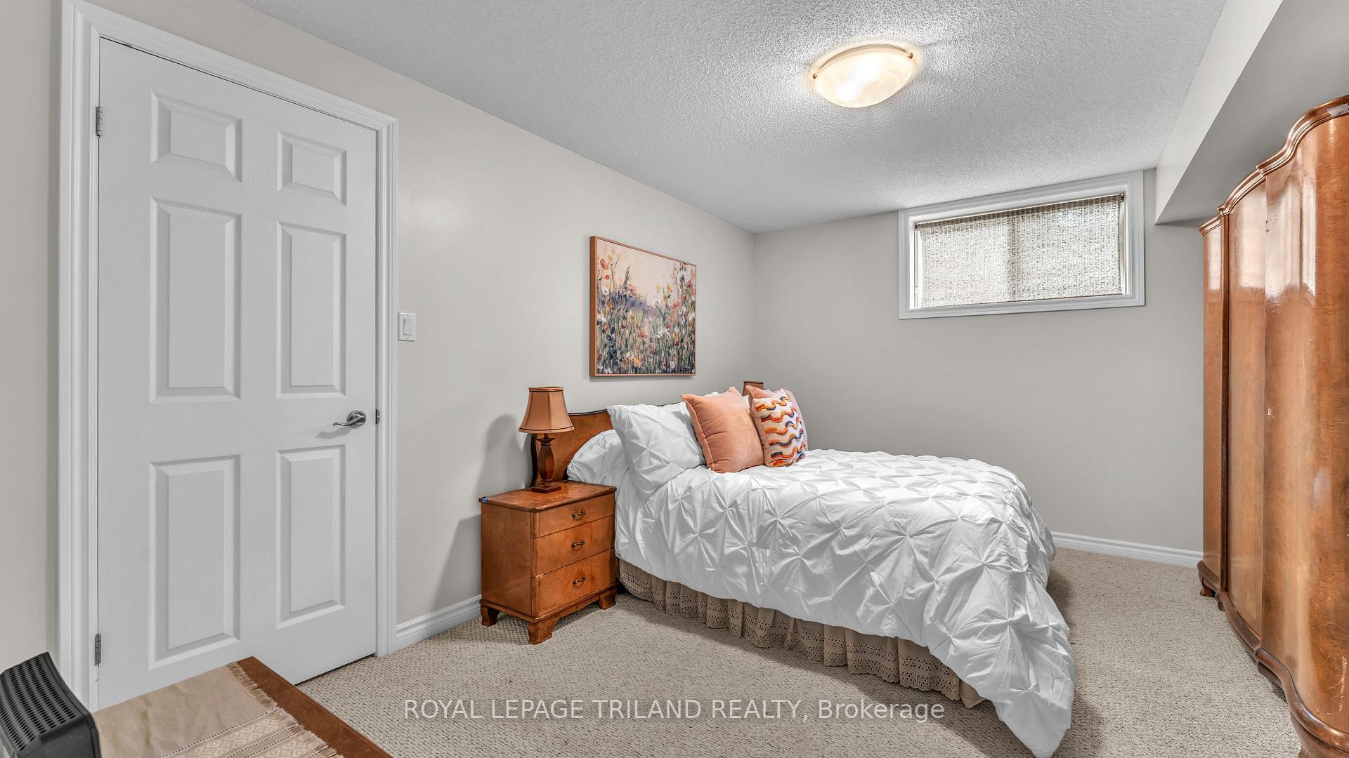Photo 22 of Unit 31, 572 Thistlewood Drive, London, North C — HOMEH