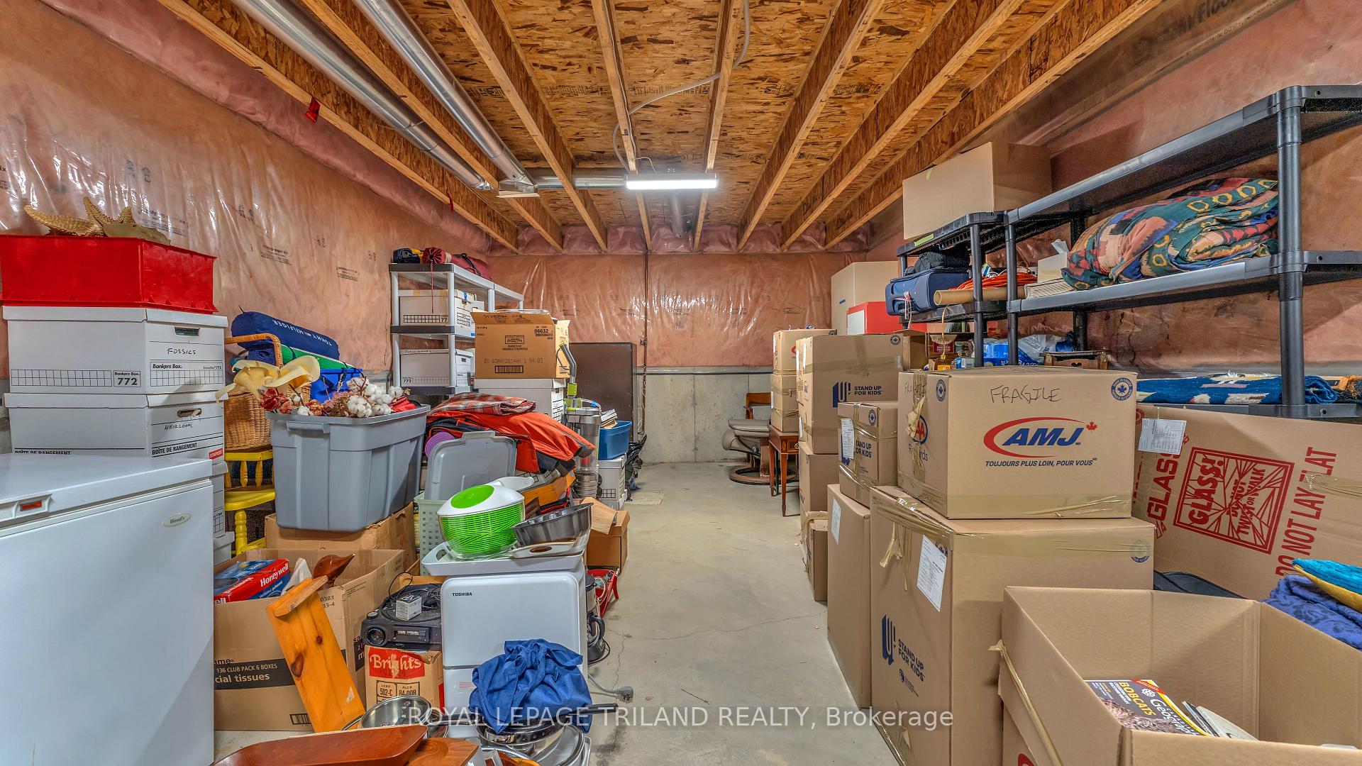 Photo 25 of Unit 31, 572 Thistlewood Drive, London, North C — HOMEH