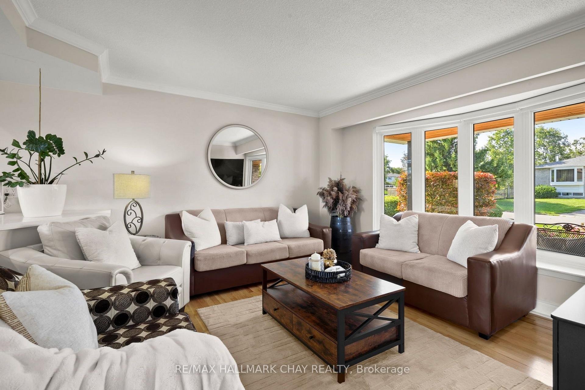 Photo 13 of 8 Grassington Crescent, Brampton, Northgate — HOMEH