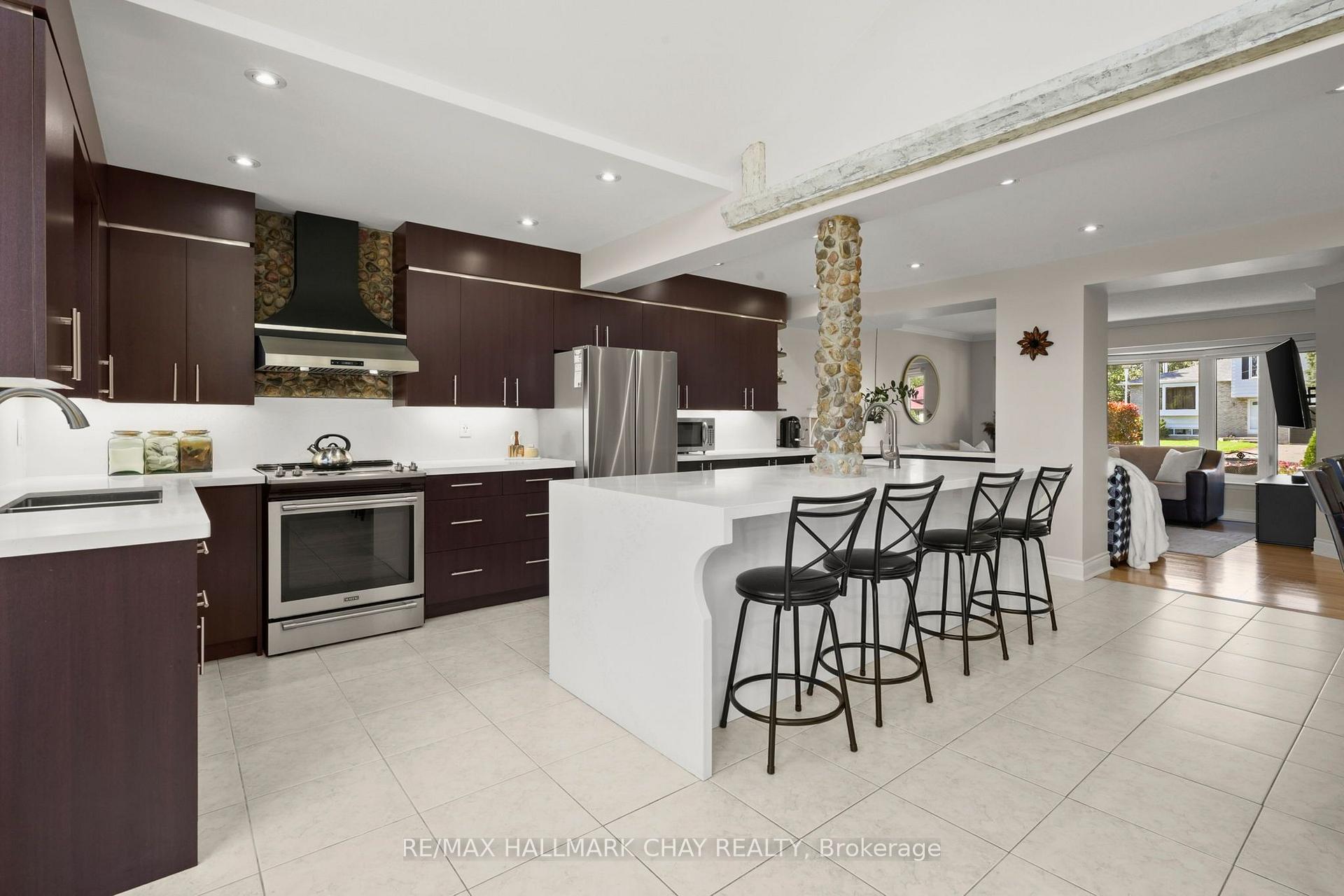 Photo 12 of 8 Grassington Crescent, Brampton, Northgate — HOMEH