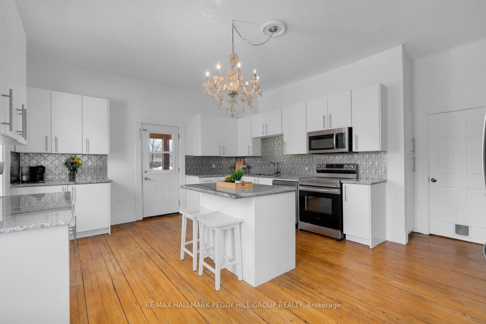 Photo 8 of 1002 Cowbell Lane, Gravenhurst, Morrison — HOMEH