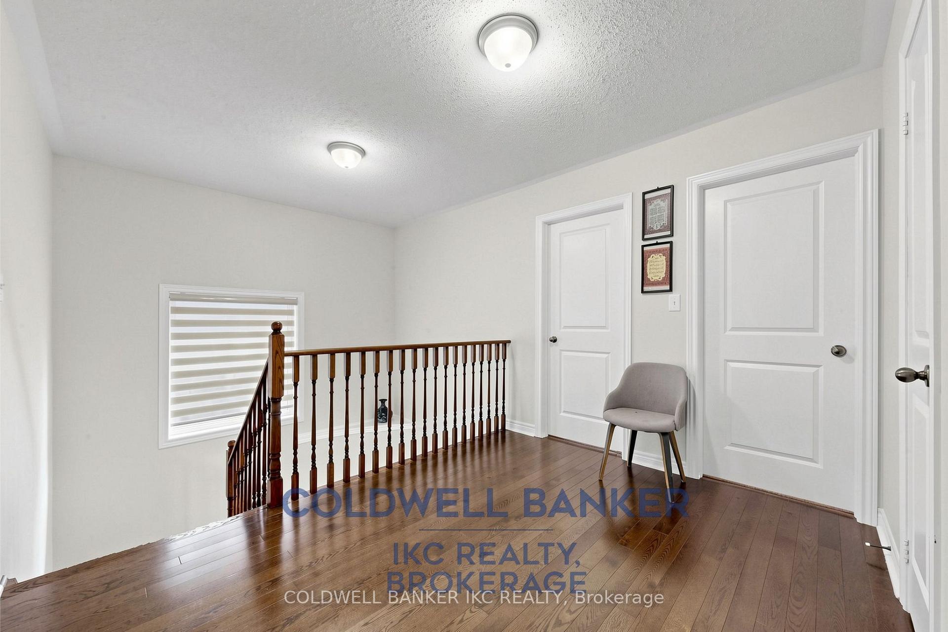 Photo 21 of 41 Merrybrook Trail N, Brampton, Northwest Brampton — HOMEH