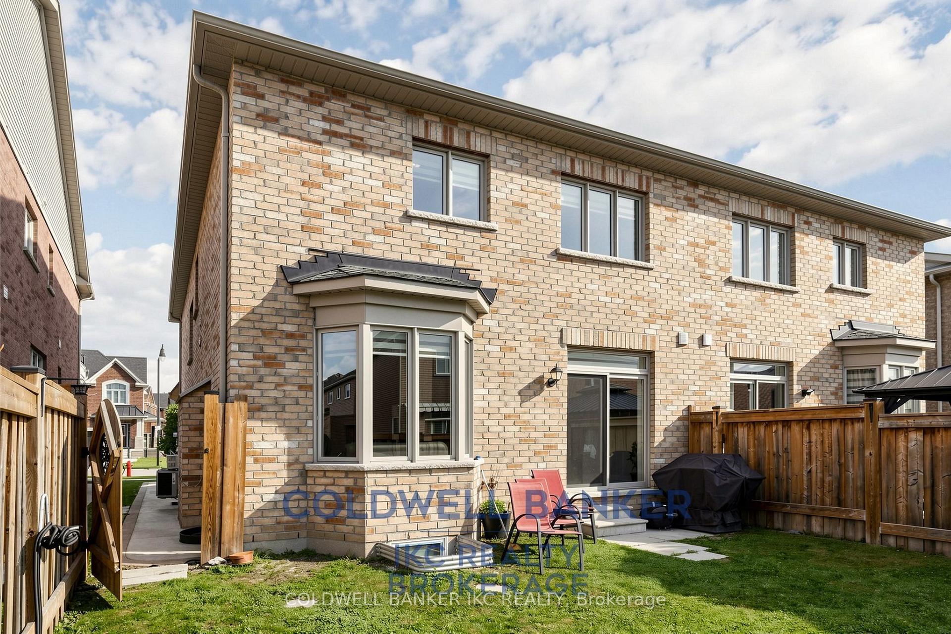 Photo 46 of 41 Merrybrook Trail N, Brampton, Northwest Brampton — HOMEH