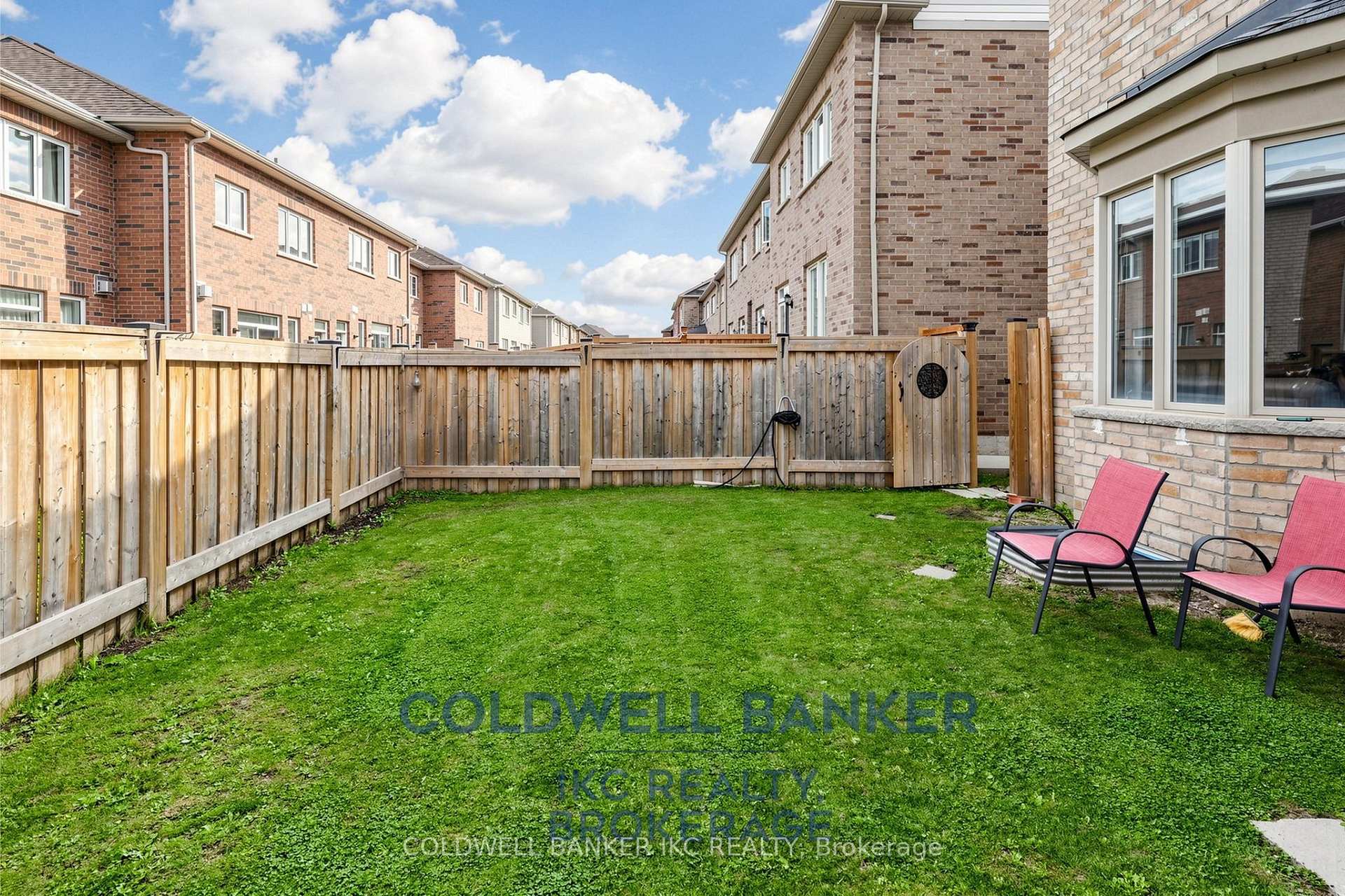 Photo 48 of 41 Merrybrook Trail N, Brampton, Northwest Brampton — HOMEH