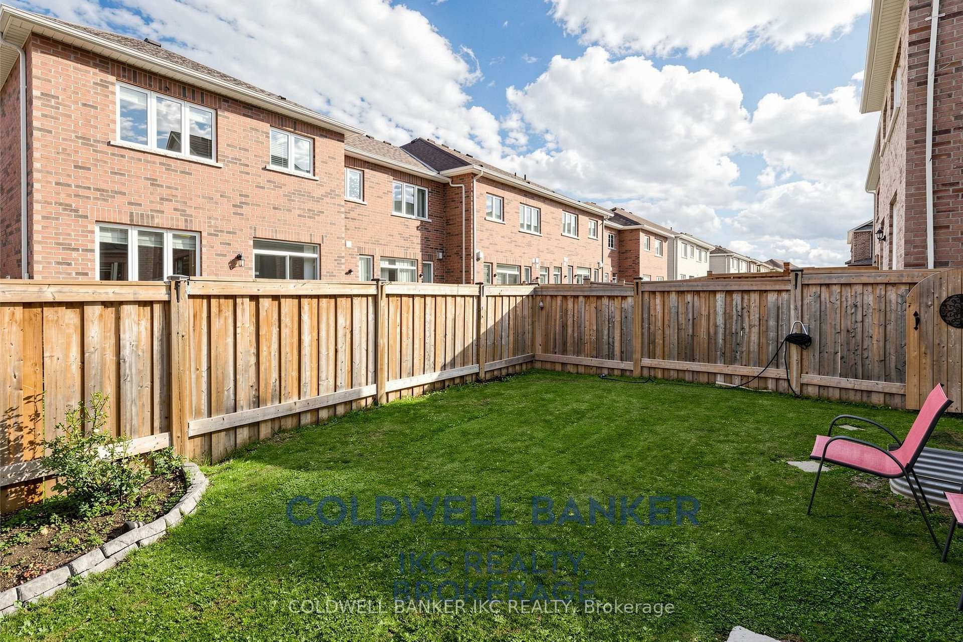 Photo 50 of 41 Merrybrook Trail N, Brampton, Northwest Brampton — HOMEH
