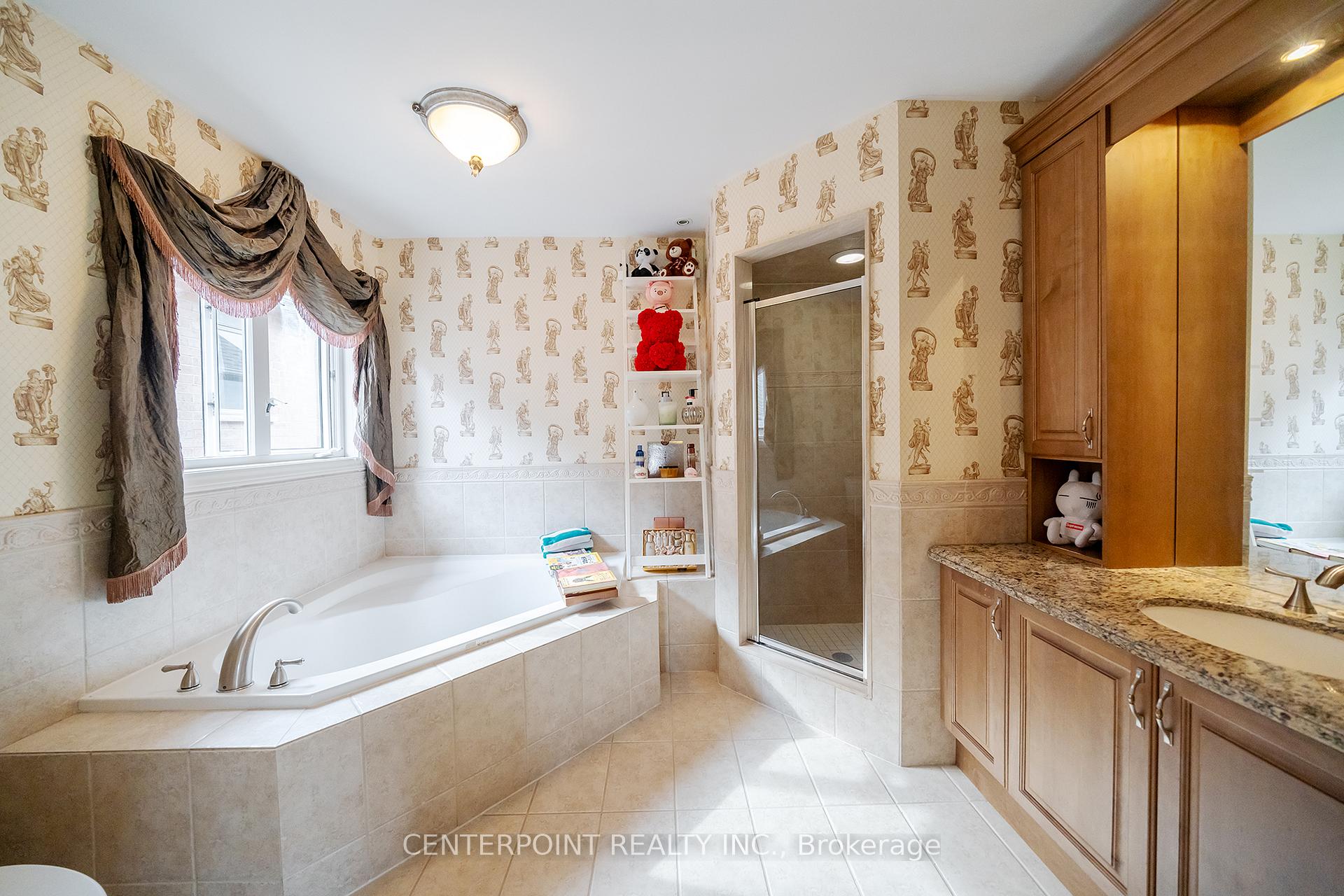 Photo 16 of 9 Summeridge Drive, Vaughan, Patterson — HOMEH