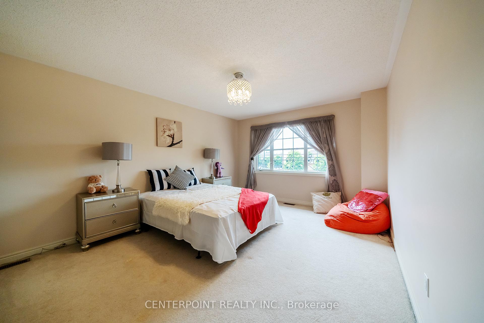 Photo 18 of 9 Summeridge Drive, Vaughan, Patterson — HOMEH