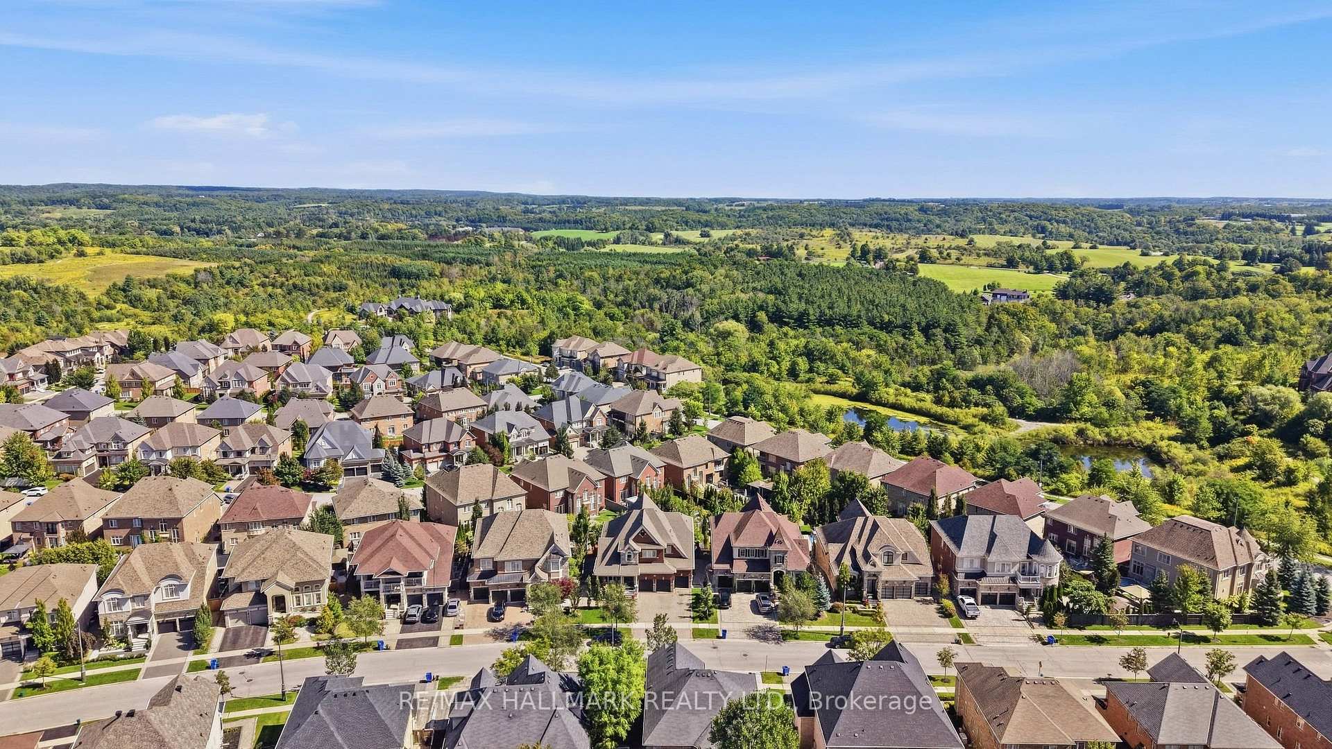 Photo 41 of 21 Skyline Trail, King, Nobleton — HOMEH