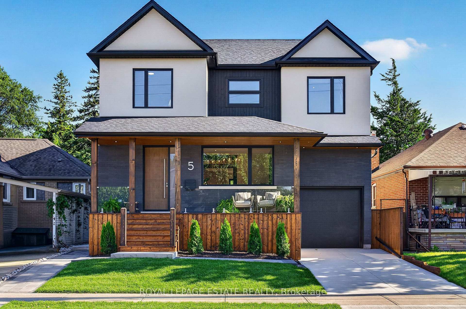 Photo 1 of 5 North Drive, Scarborough, Birchcliffe-Cliffside — HOMEH