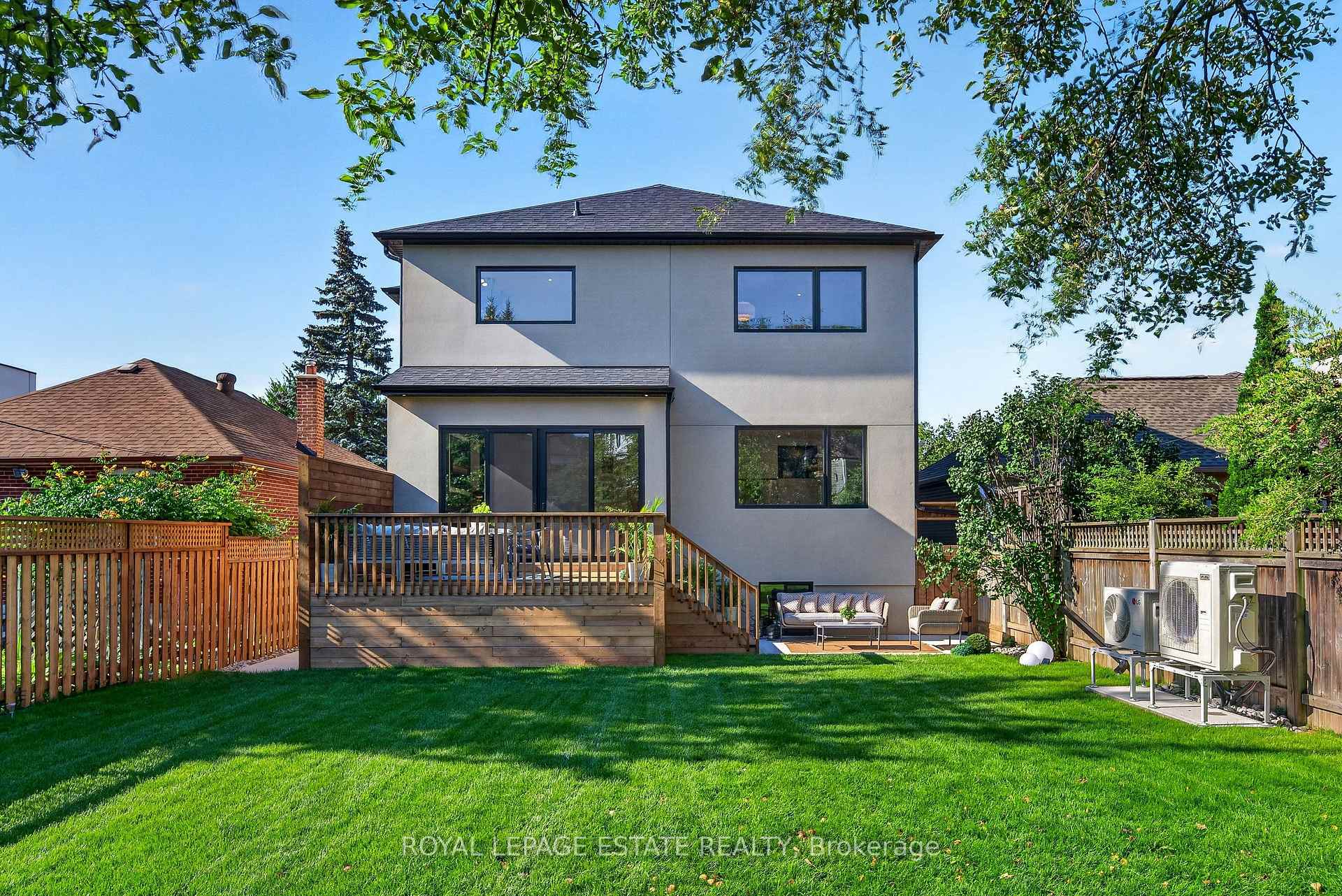 Photo 50 of 5 North Drive, Scarborough, Birchcliffe-Cliffside — HOMEH