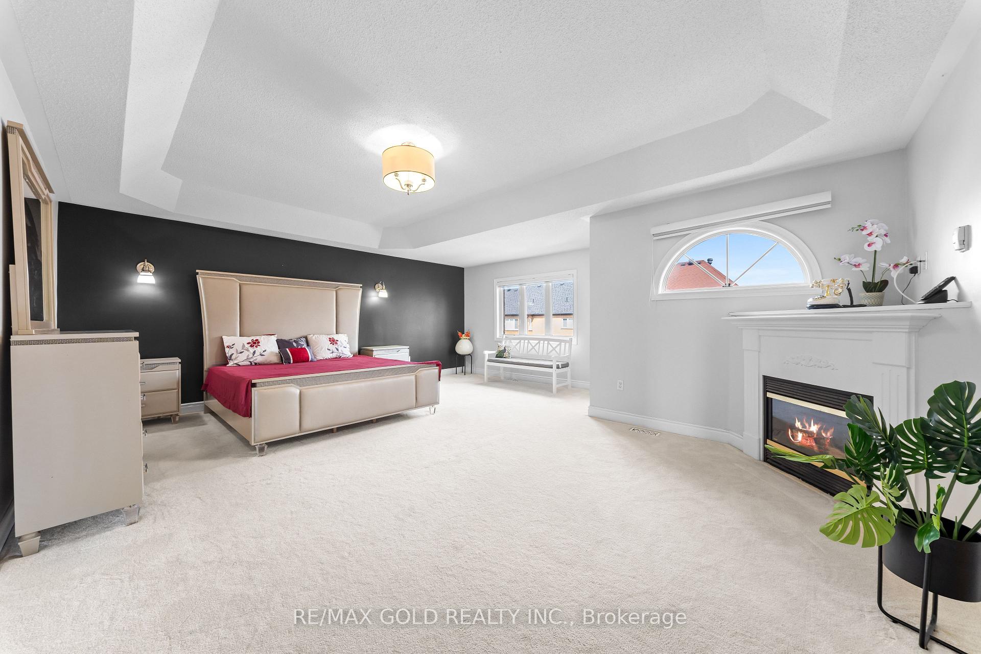 Photo 19 of 31 Fontainebleu Road, Brampton, Vales of Castlemore North — HOMEH