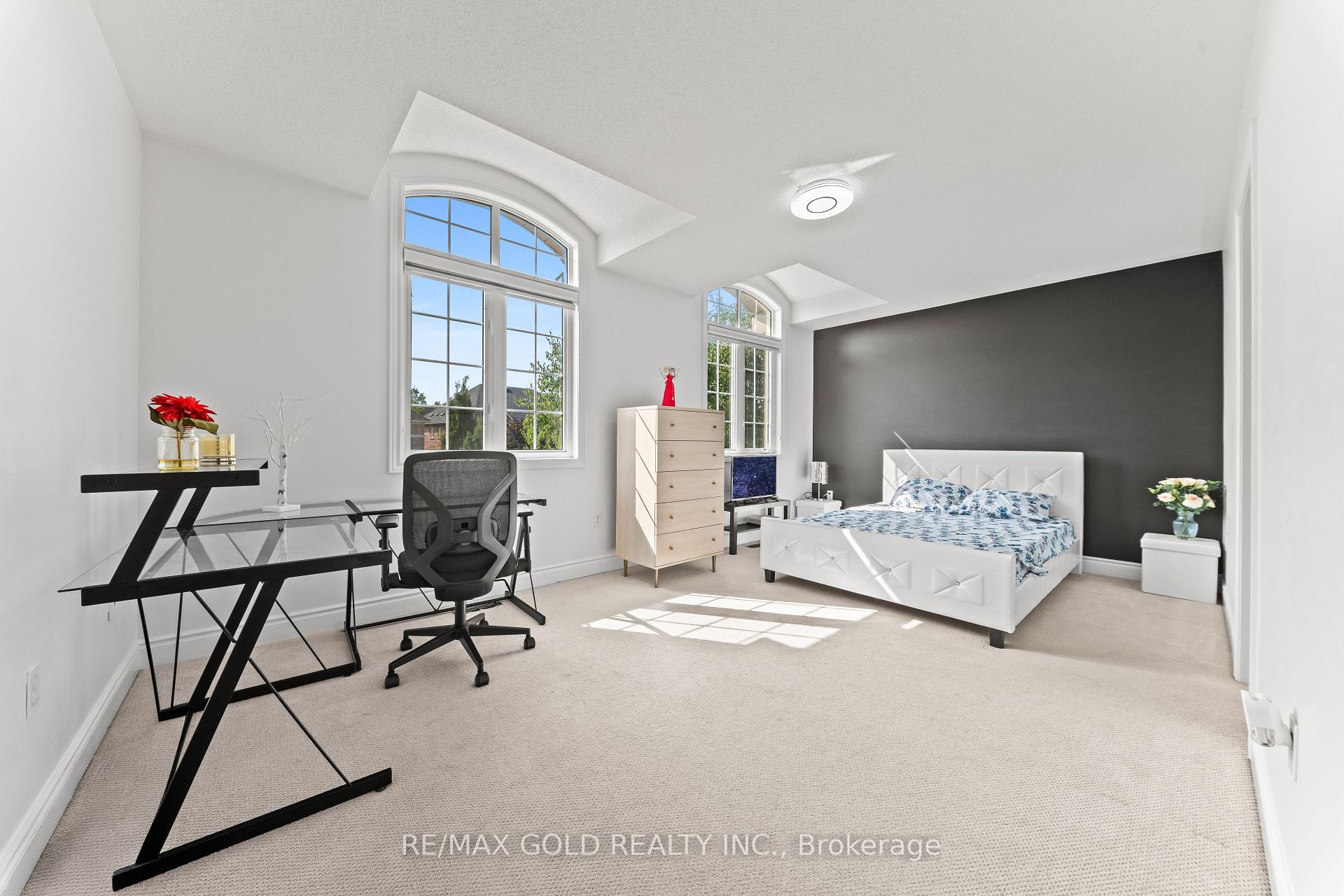 Photo 21 of 31 Fontainebleu Road, Brampton, Vales of Castlemore North — HOMEH