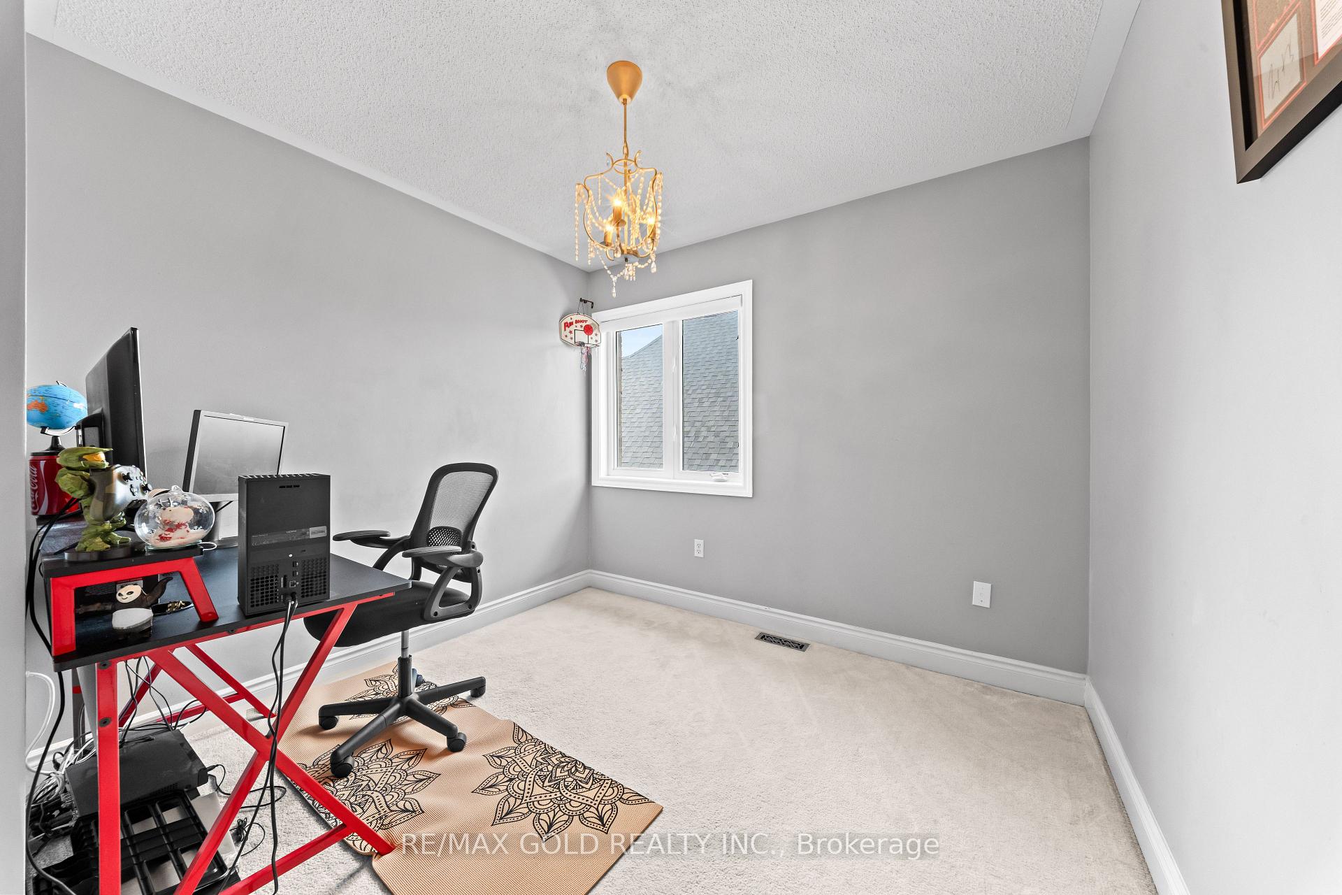 Photo 26 of 31 Fontainebleu Road, Brampton, Vales of Castlemore North — HOMEH