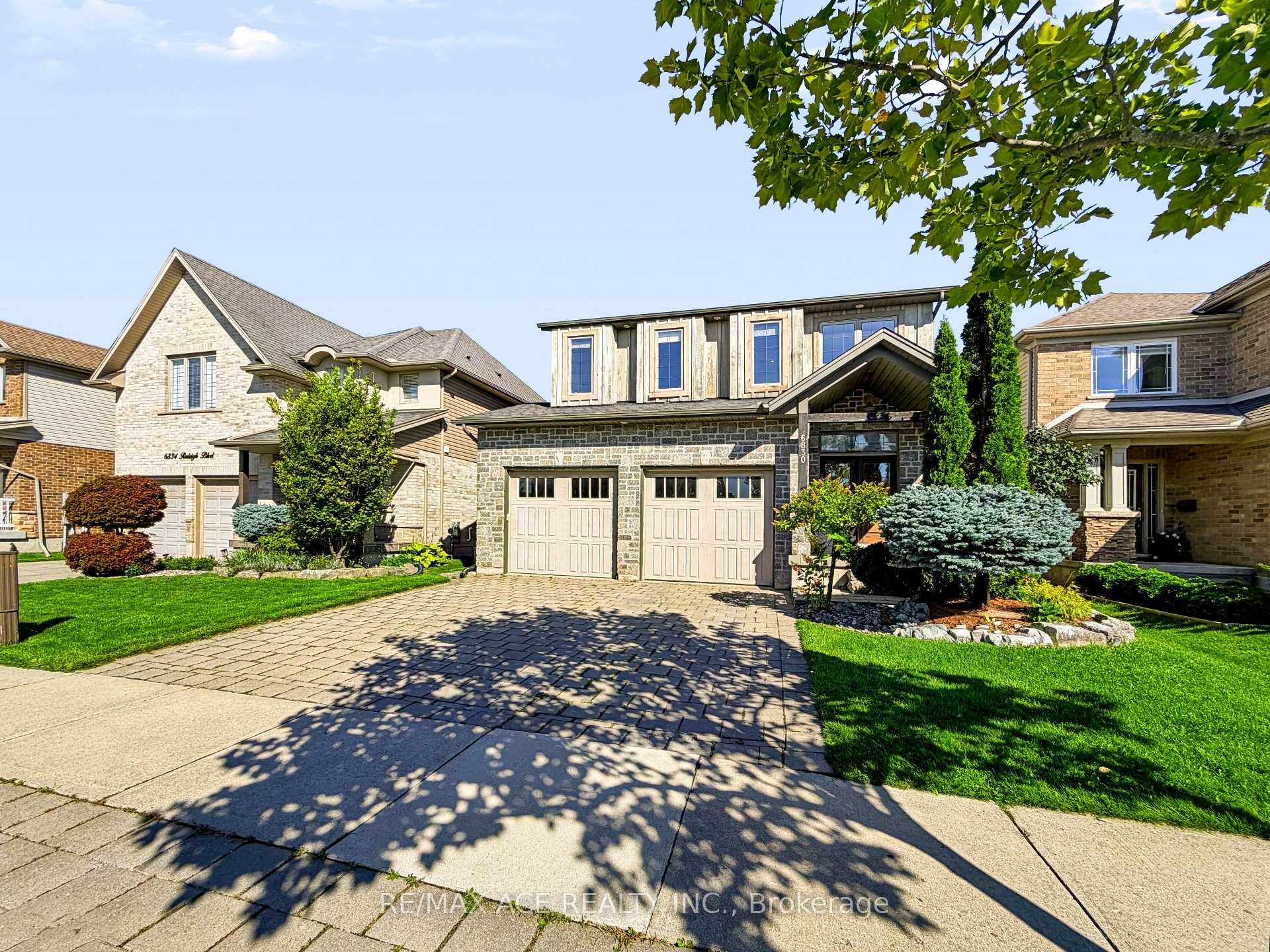 Photo 3 of 6830 Raleigh Boulevard, London, South V — HOMEH