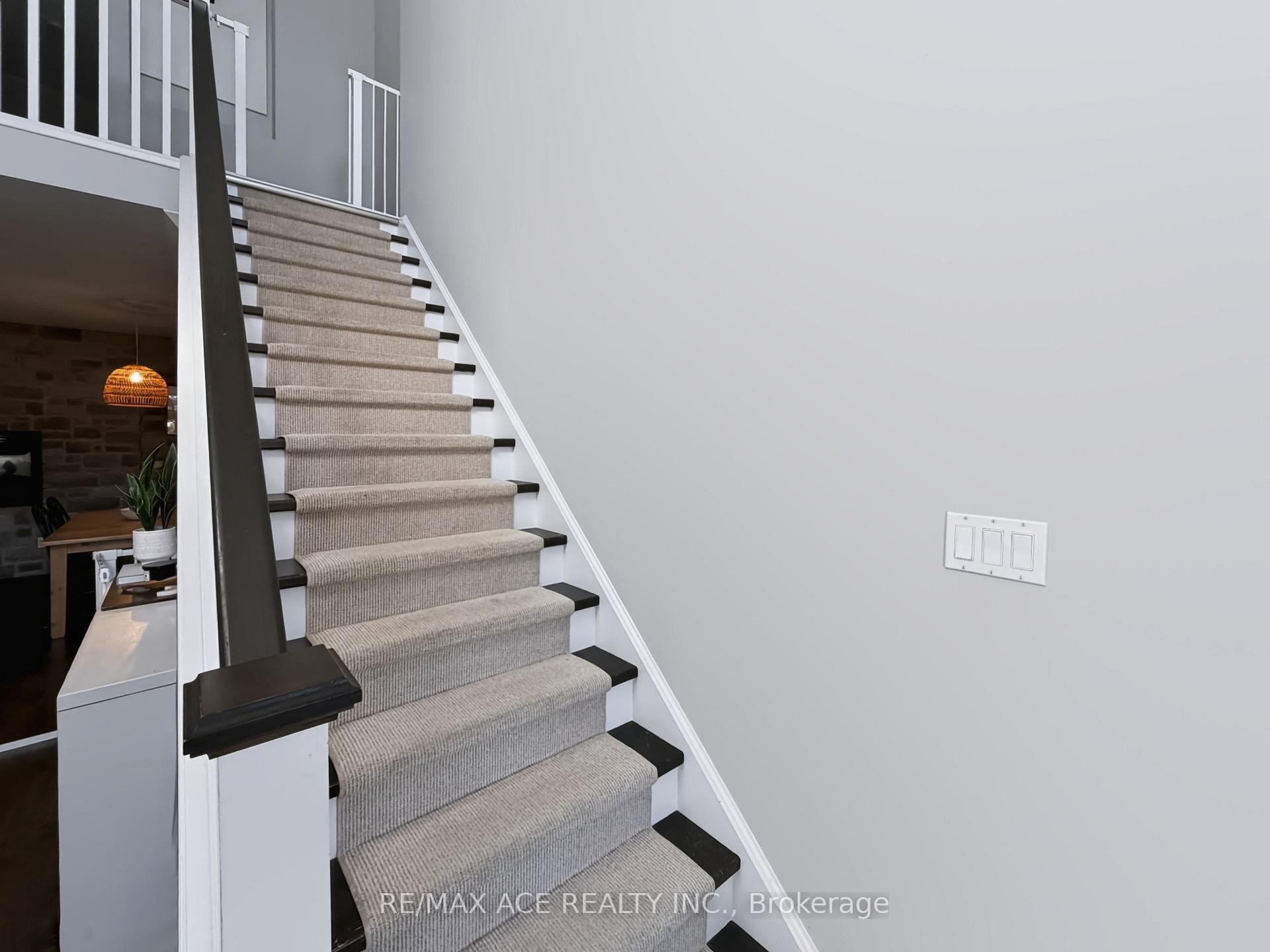 Photo 7 of 6830 Raleigh Boulevard, London, South V — HOMEH