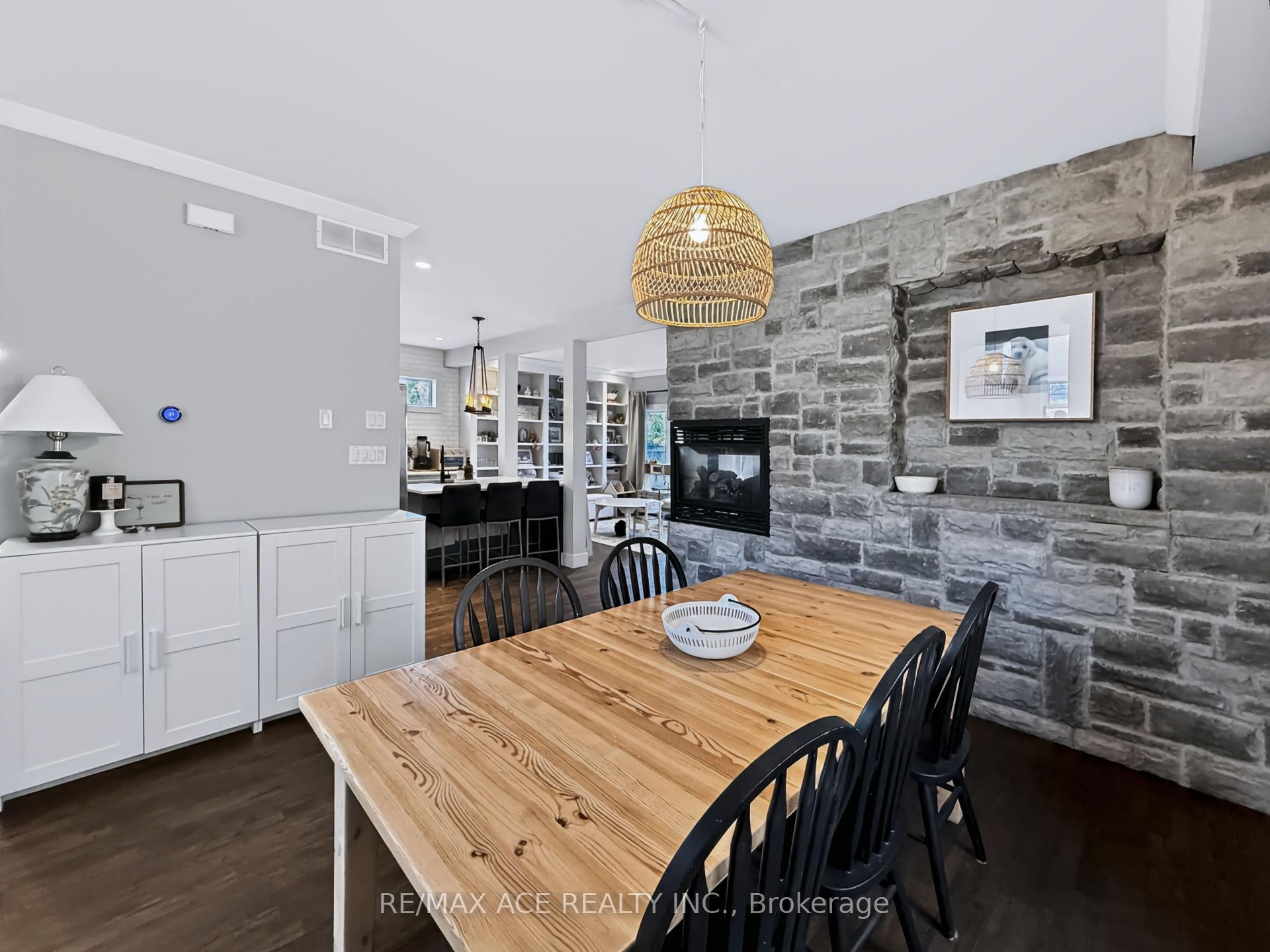 Photo 9 of 6830 Raleigh Boulevard, London, South V — HOMEH
