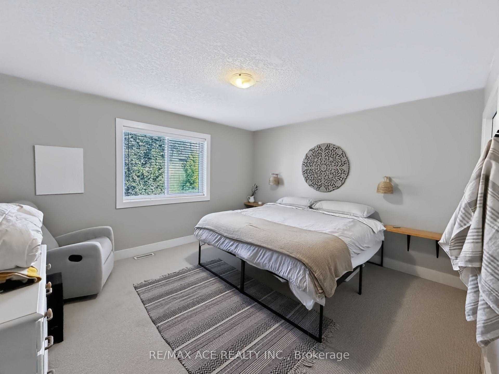Photo 21 of 6830 Raleigh Boulevard, London, South V — HOMEH