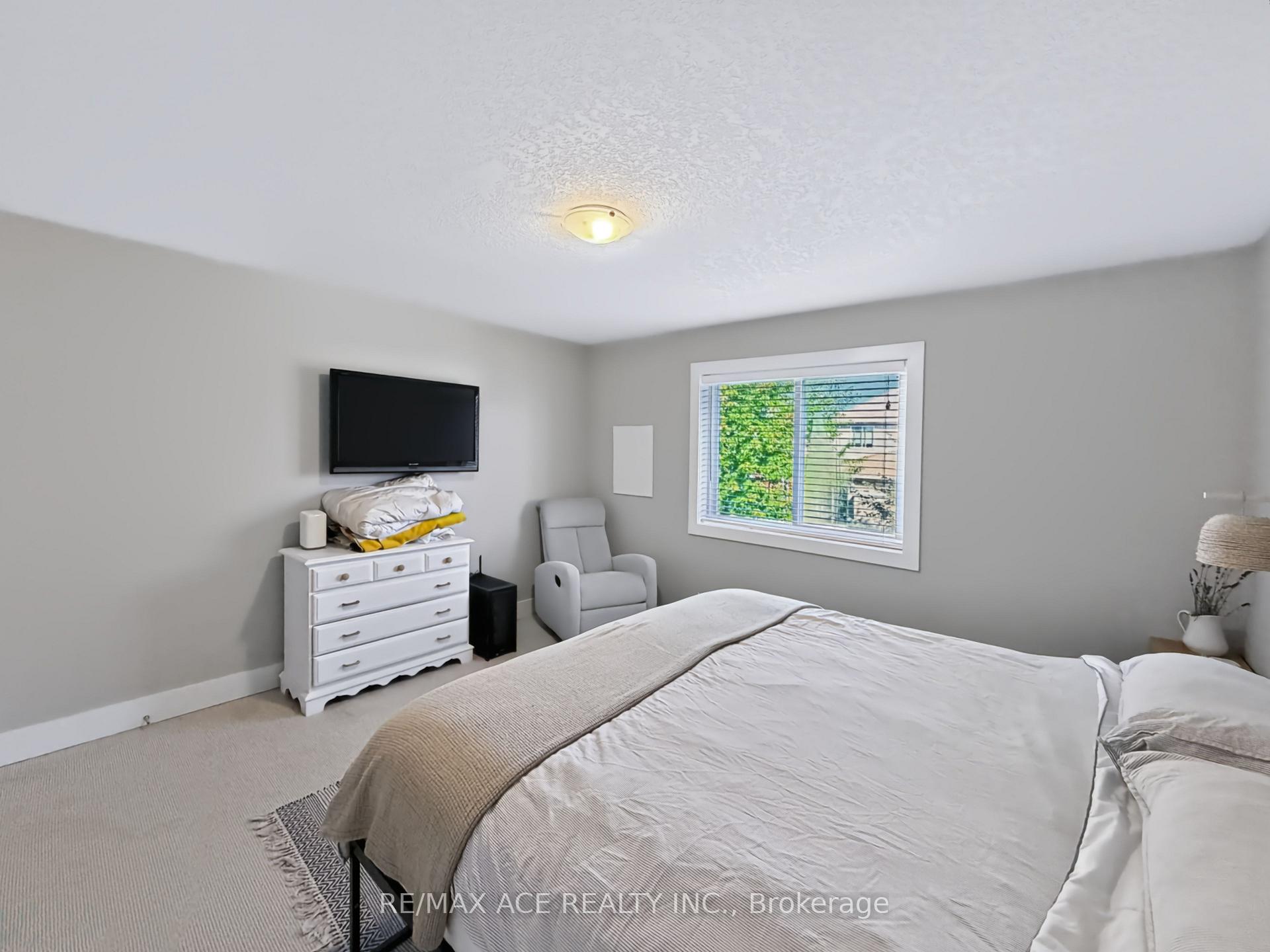 Photo 22 of 6830 Raleigh Boulevard, London, South V — HOMEH