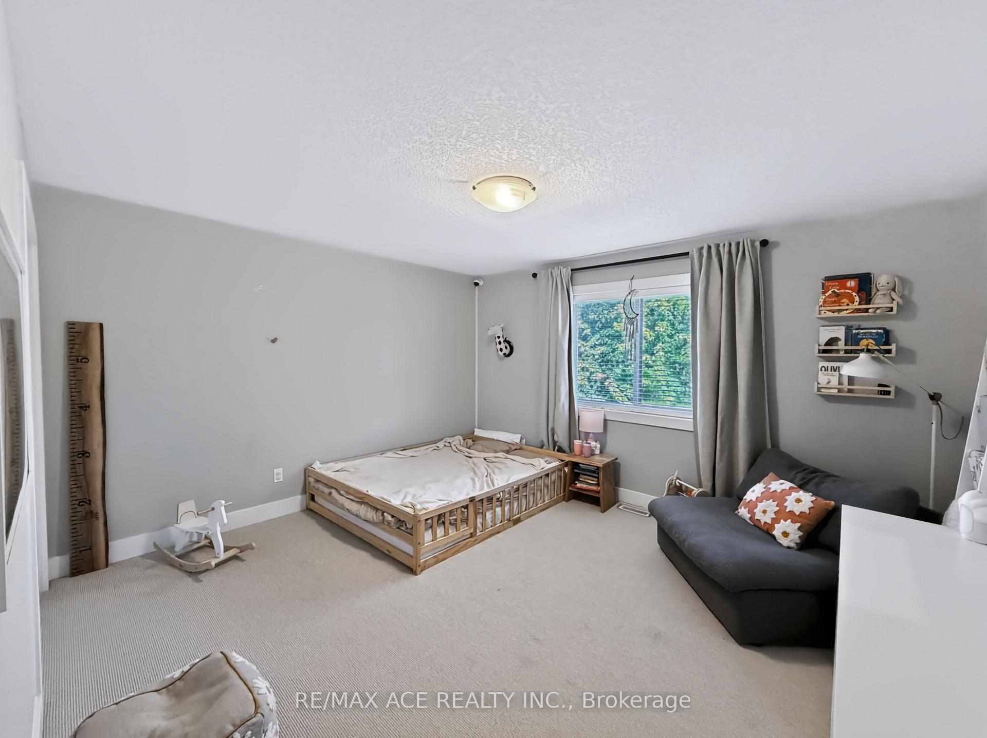 Photo 23 of 6830 Raleigh Boulevard, London, South V — HOMEH