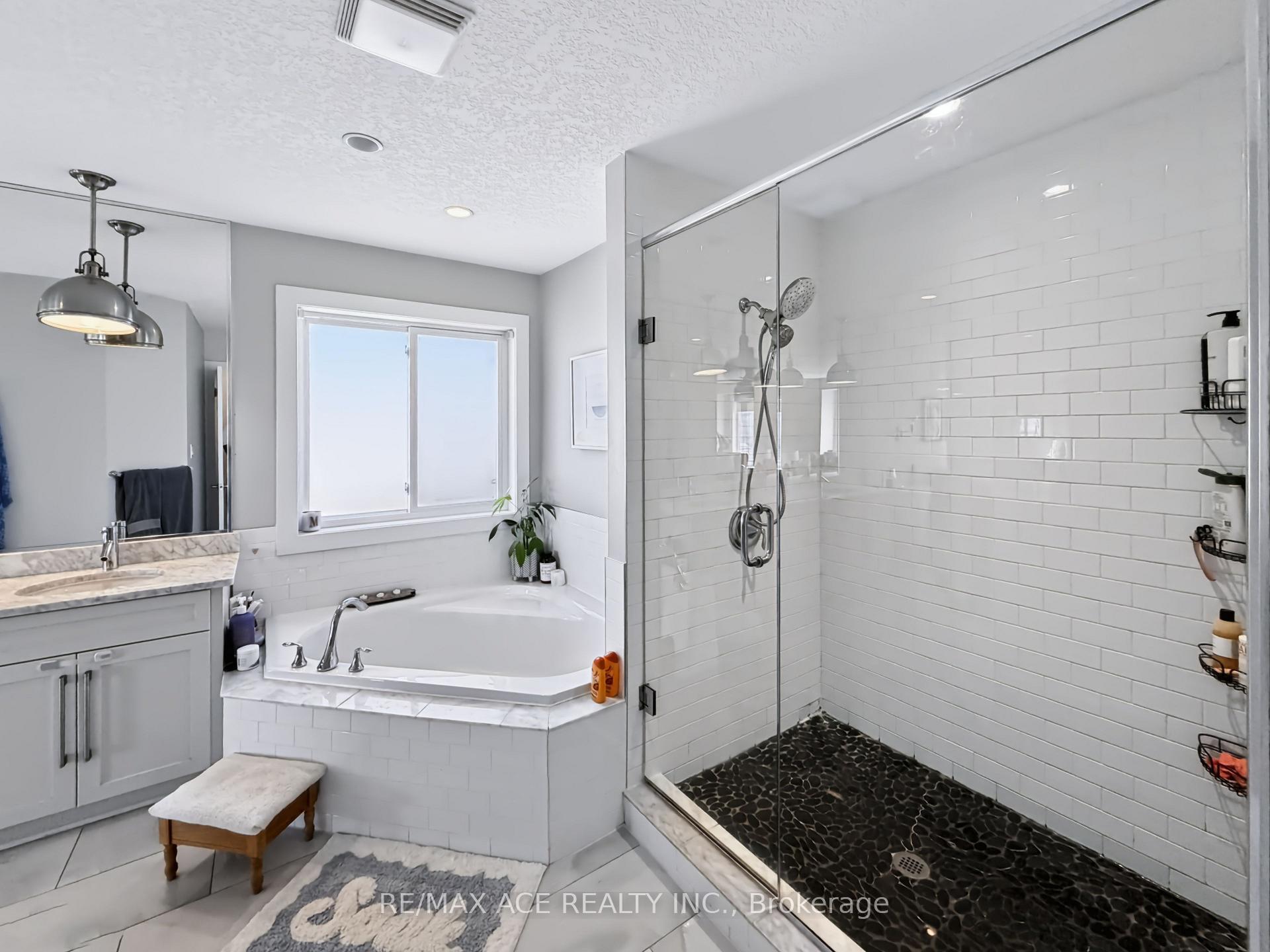 Photo 34 of 6830 Raleigh Boulevard, London, South V — HOMEH