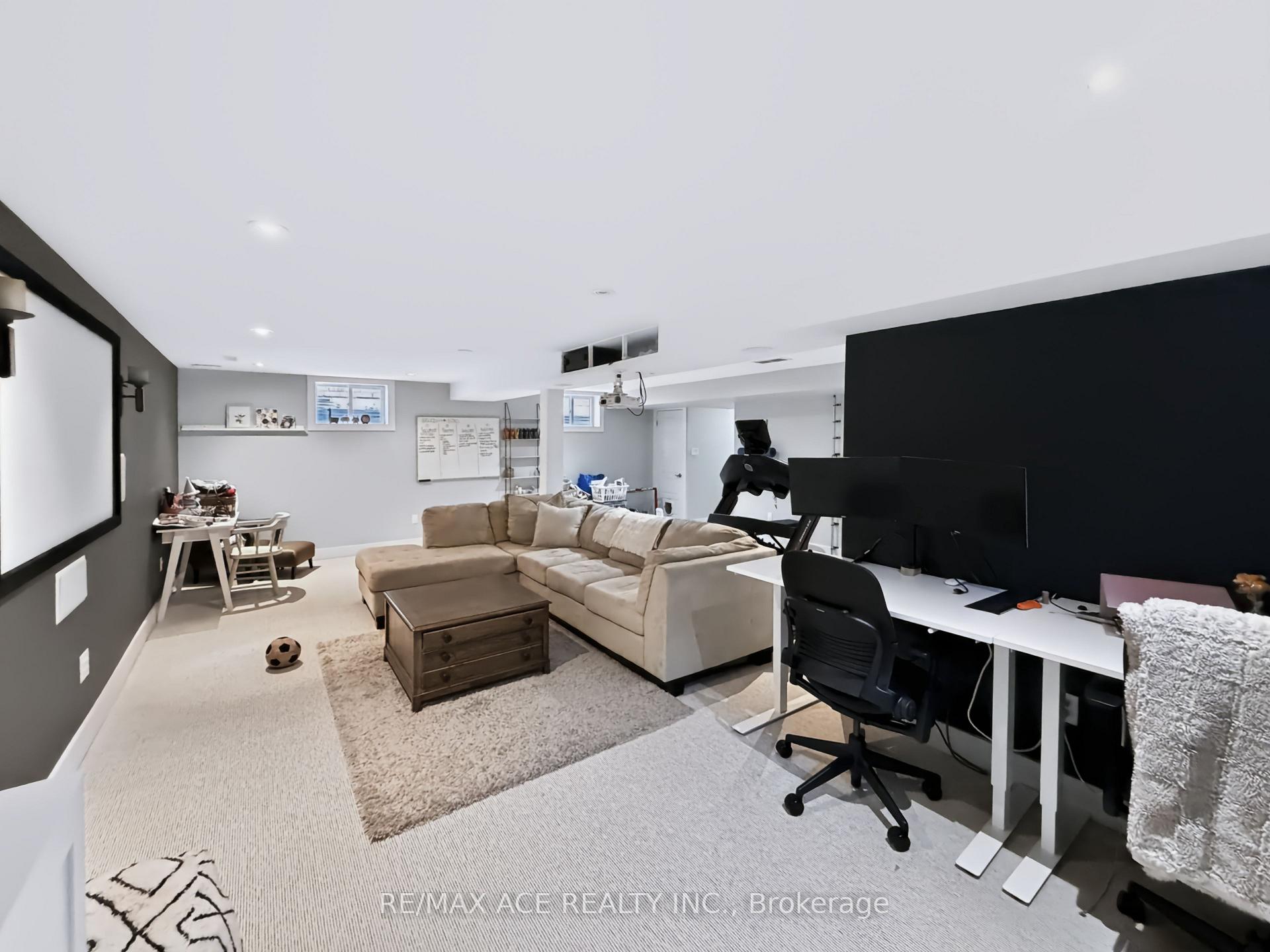 Photo 41 of 6830 Raleigh Boulevard, London, South V — HOMEH