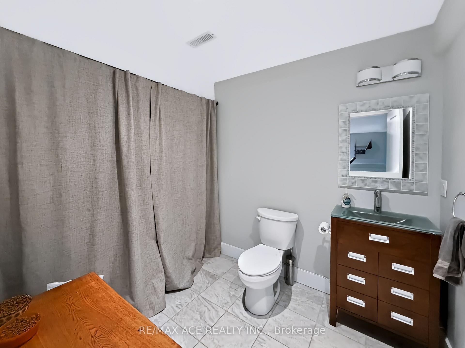 Photo 42 of 6830 Raleigh Boulevard, London, South V — HOMEH