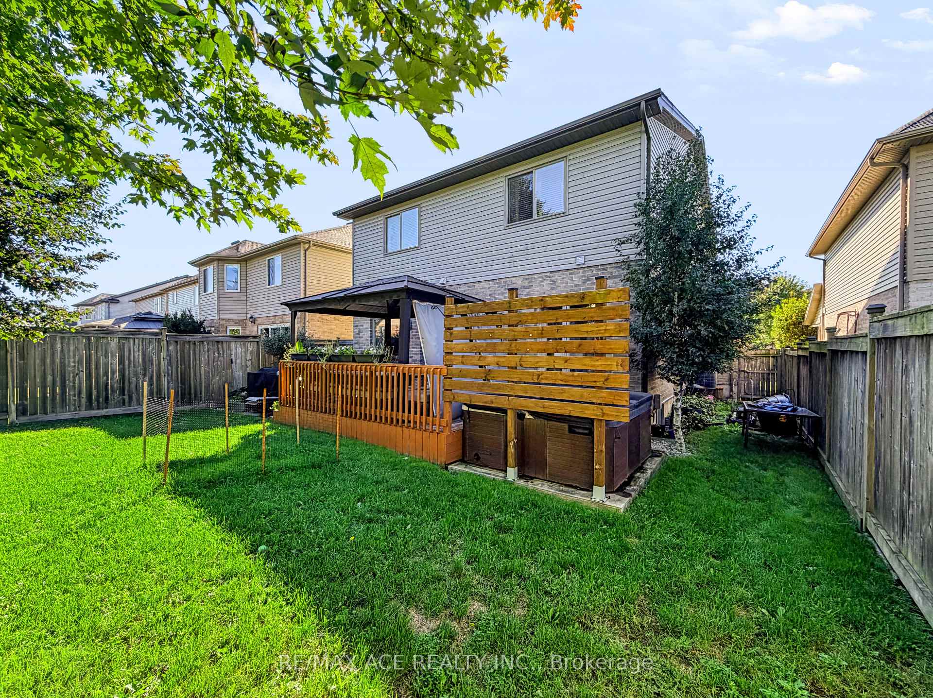 Photo 43 of 6830 Raleigh Boulevard, London, South V — HOMEH