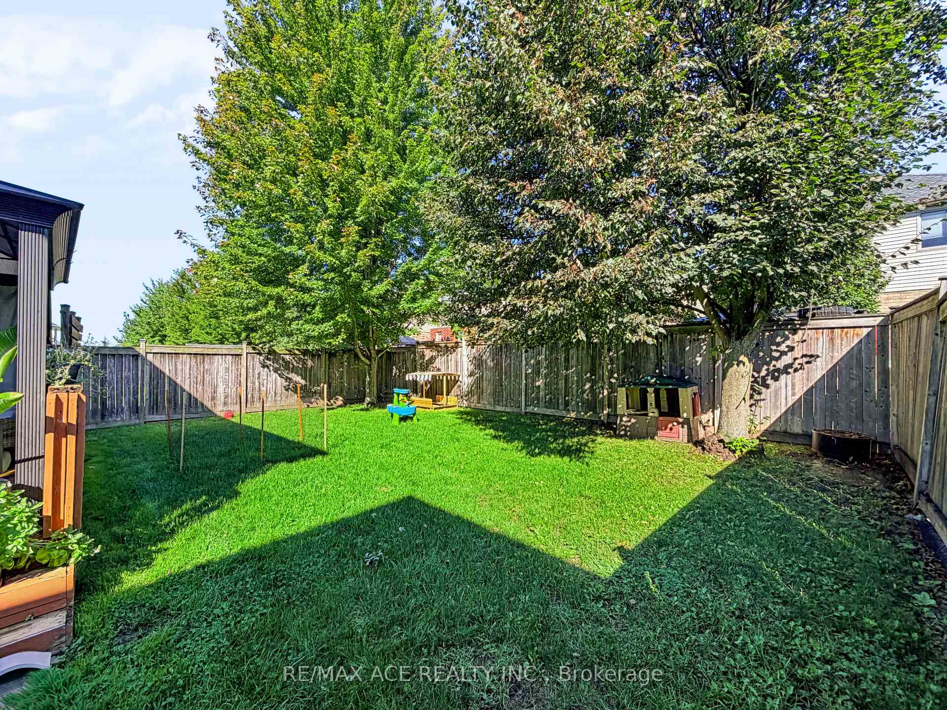 Photo 45 of 6830 Raleigh Boulevard, London, South V — HOMEH