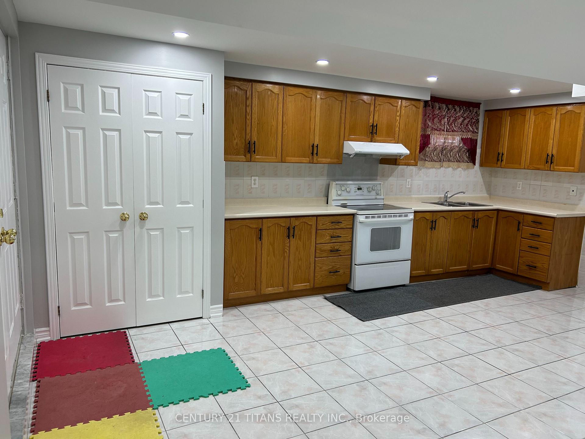 Photo 7 of Unit Bsmt, 41 Westcroft Drive, Scarborough, West Hill — HOMEH