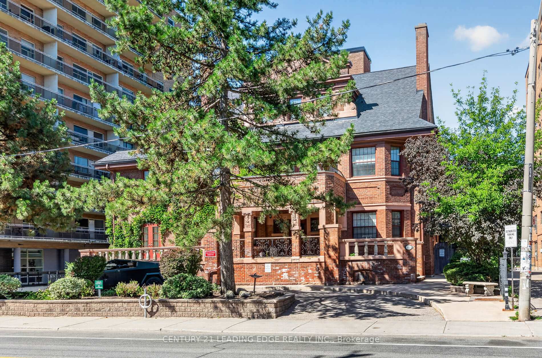 Photo of Unit 104, 212 St George Street