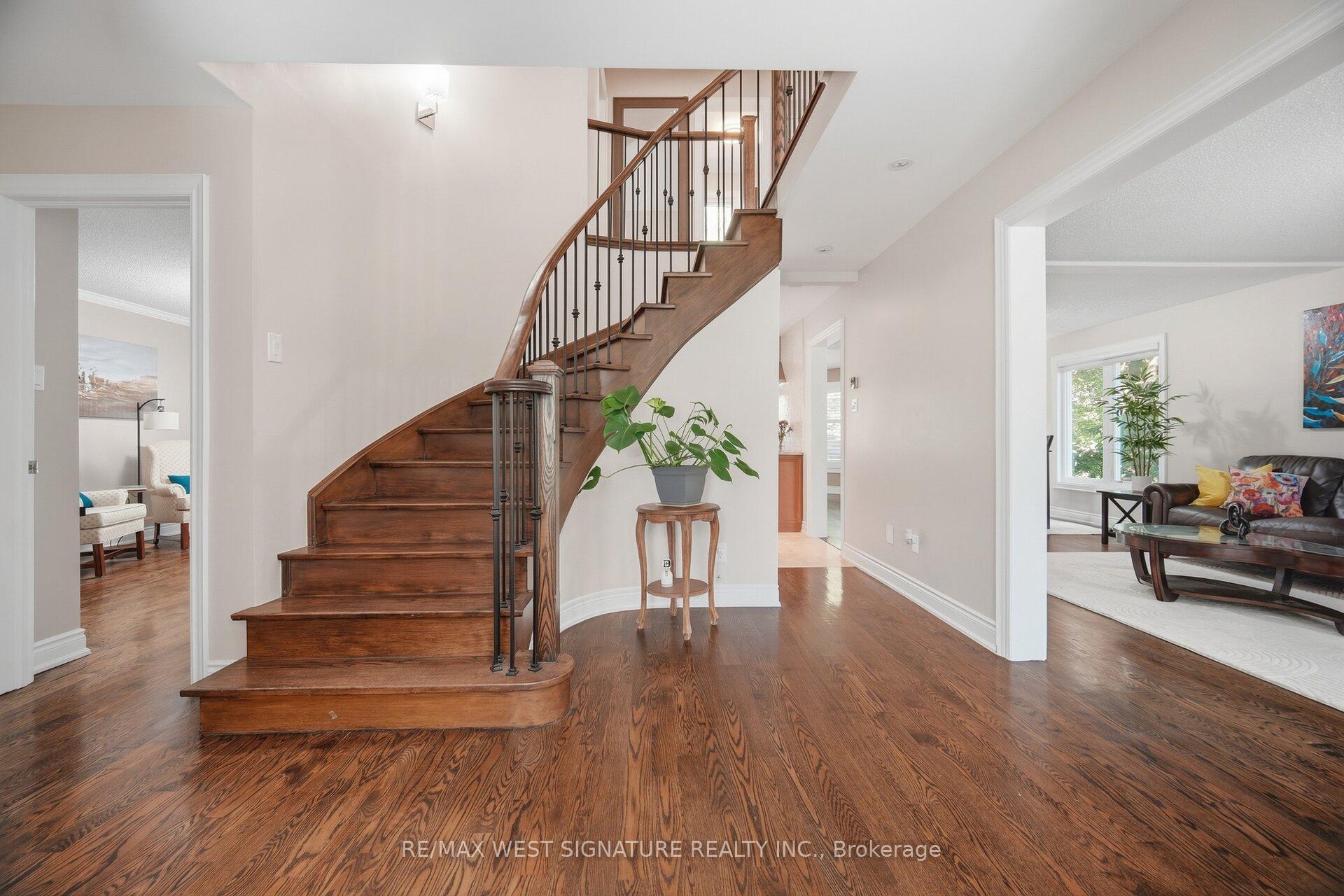 Photo 8 of 140 Hill Farm Road, King, Nobleton — HOMEH