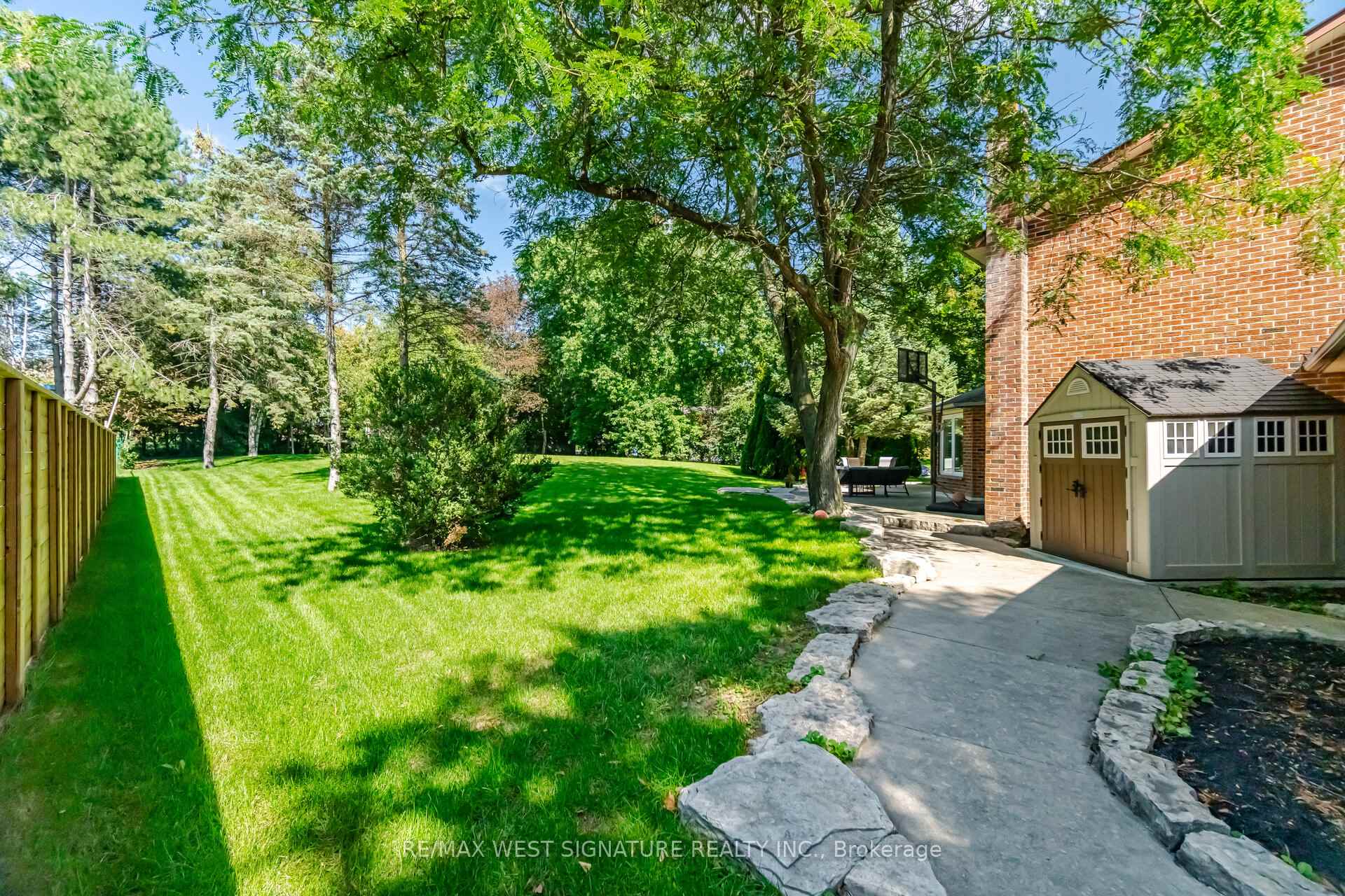 Photo 70 of 140 Hill Farm Road, King, Nobleton — HOMEH