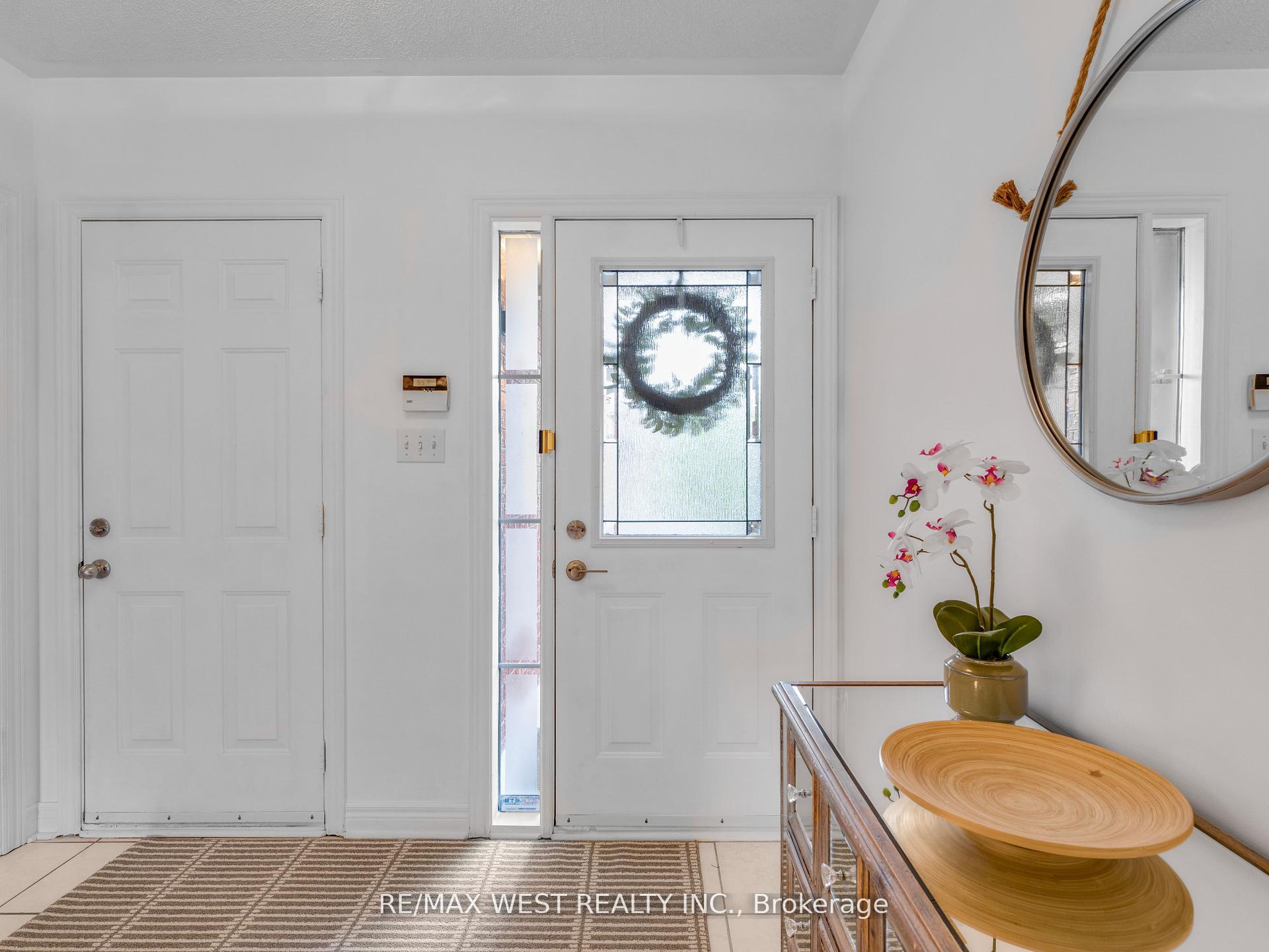 Photo 7 of 26 Shady Glen Crescent, Caledon, Bolton East — HOMEH