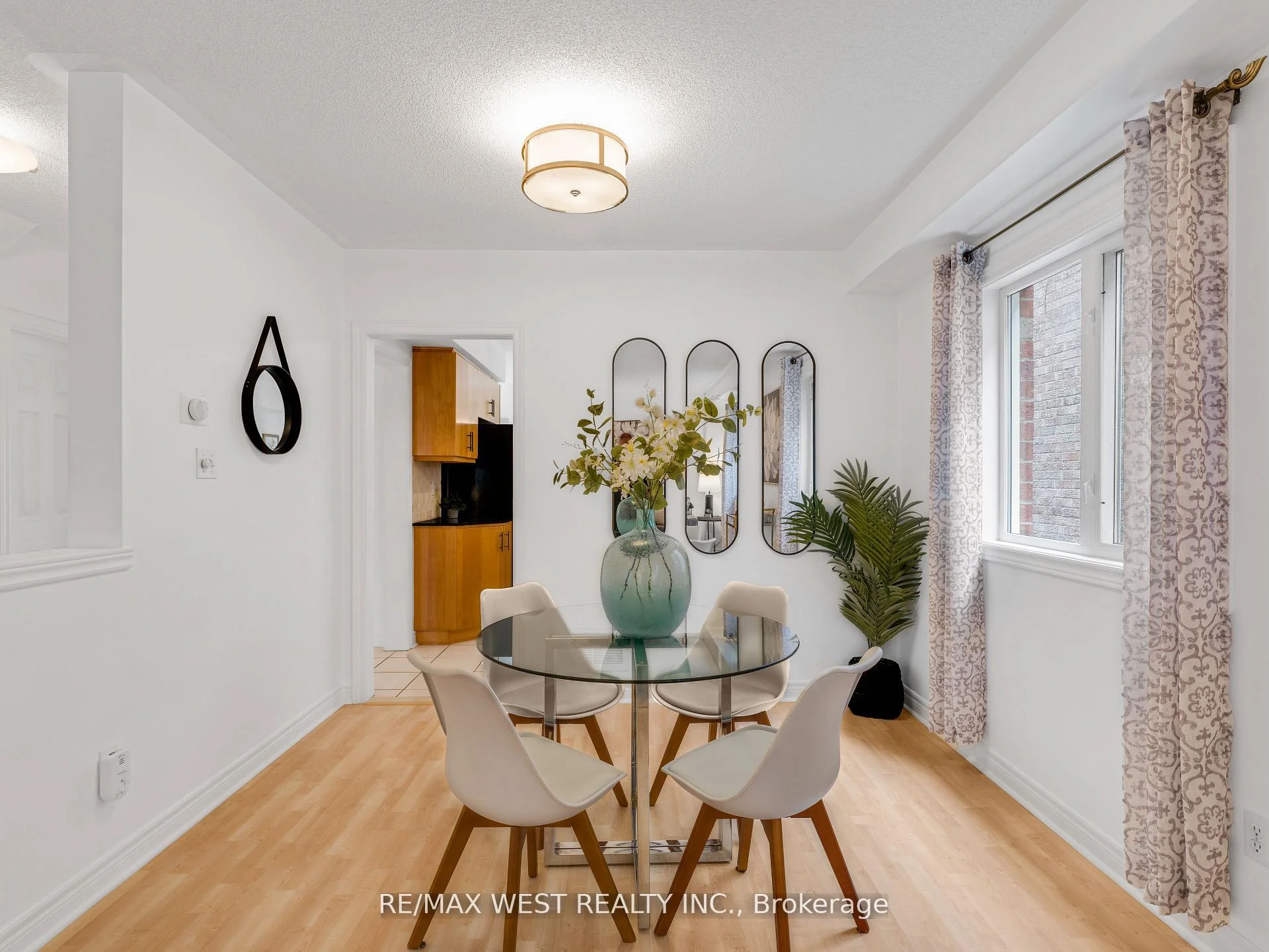Photo 13 of 26 Shady Glen Crescent, Caledon, Bolton East — HOMEH