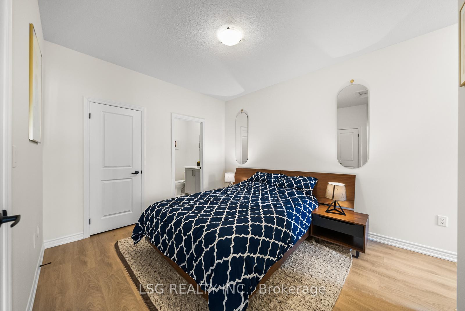 Photo 29 of 153 Blick Crescent, Aurora, Bayview Wellington — HOMEH
