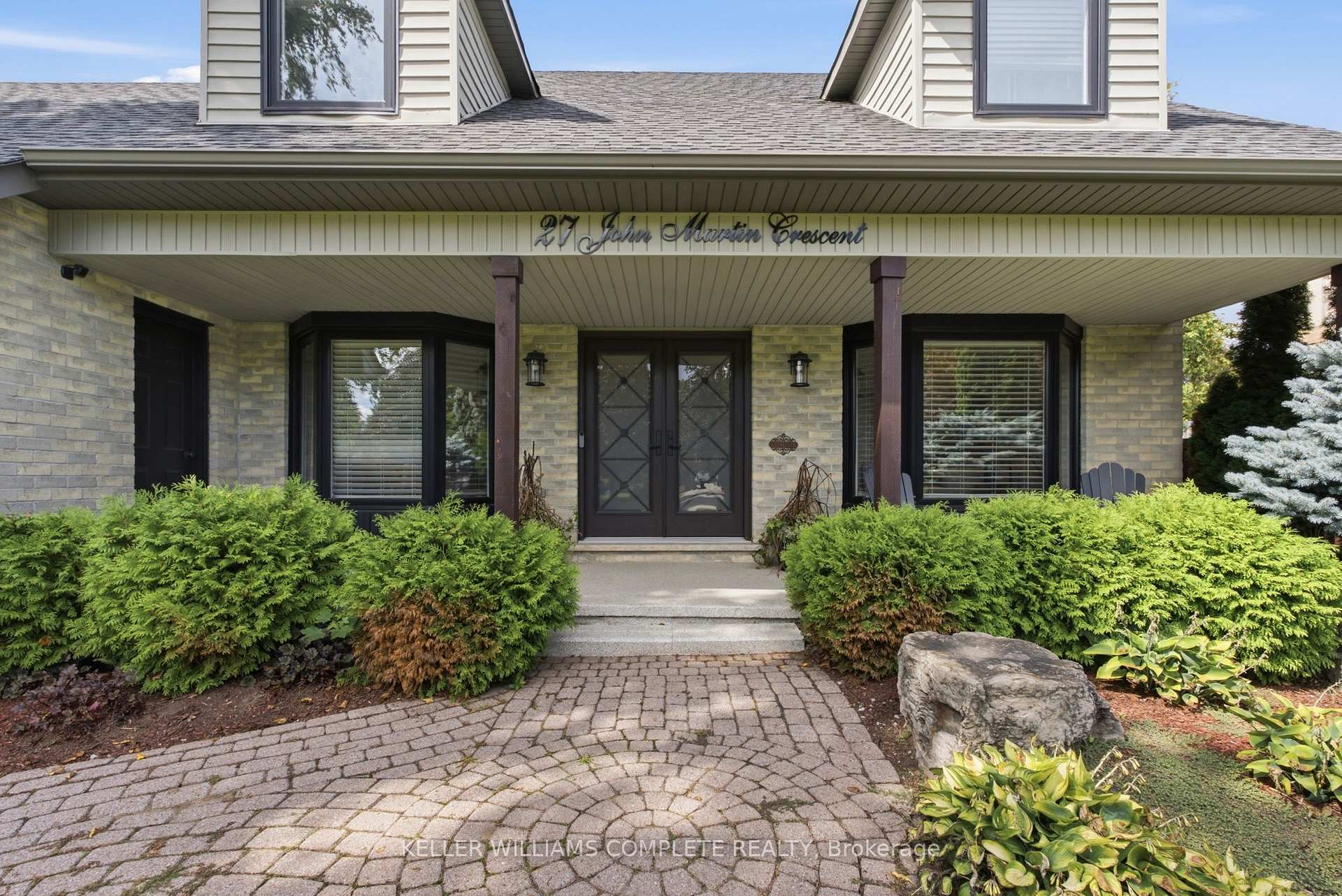 Photo 4 of 27 John Martin Crescent, Hamilton, Rural Flamborough — HOMEH