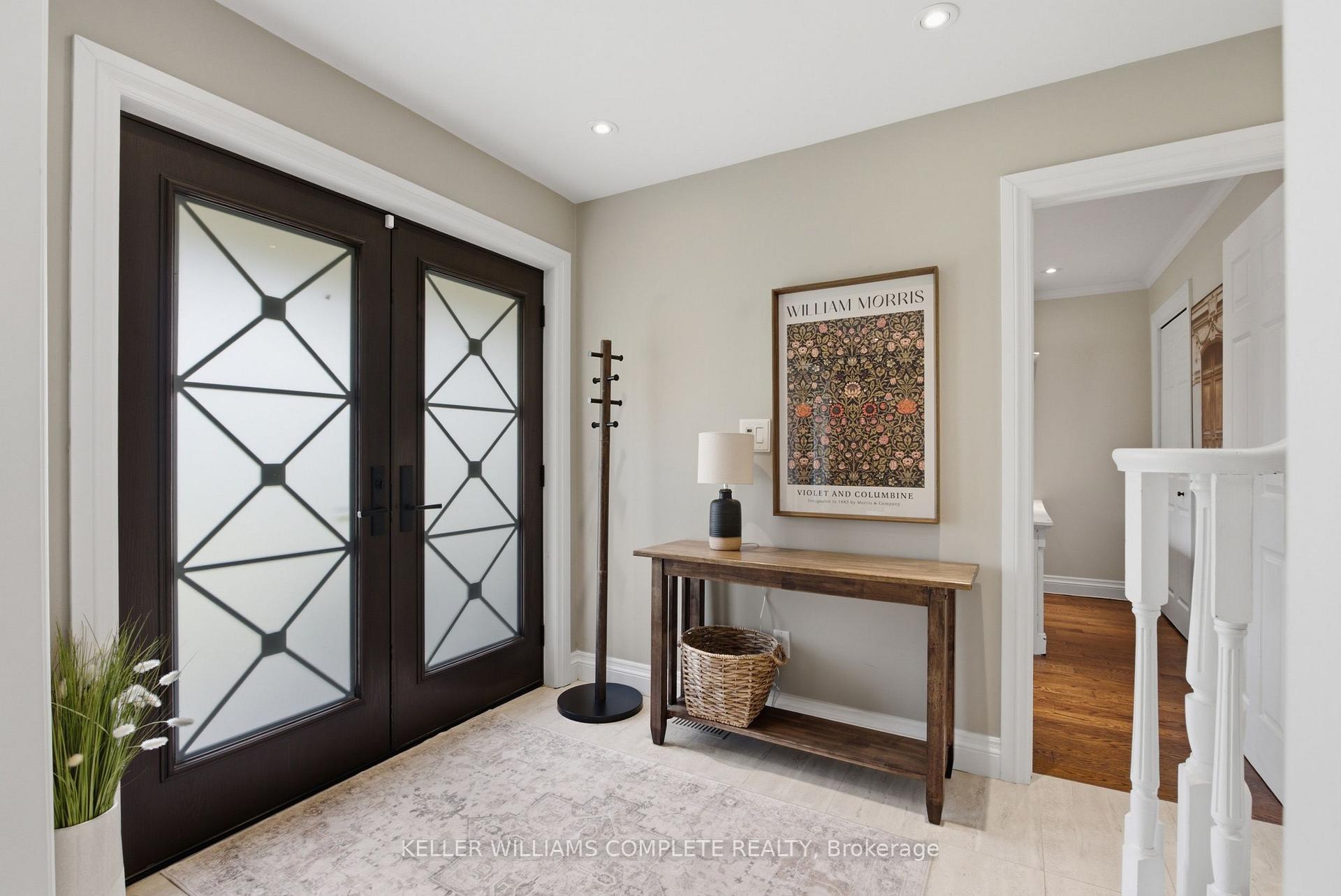 Photo 5 of 27 John Martin Crescent, Hamilton, Rural Flamborough — HOMEH
