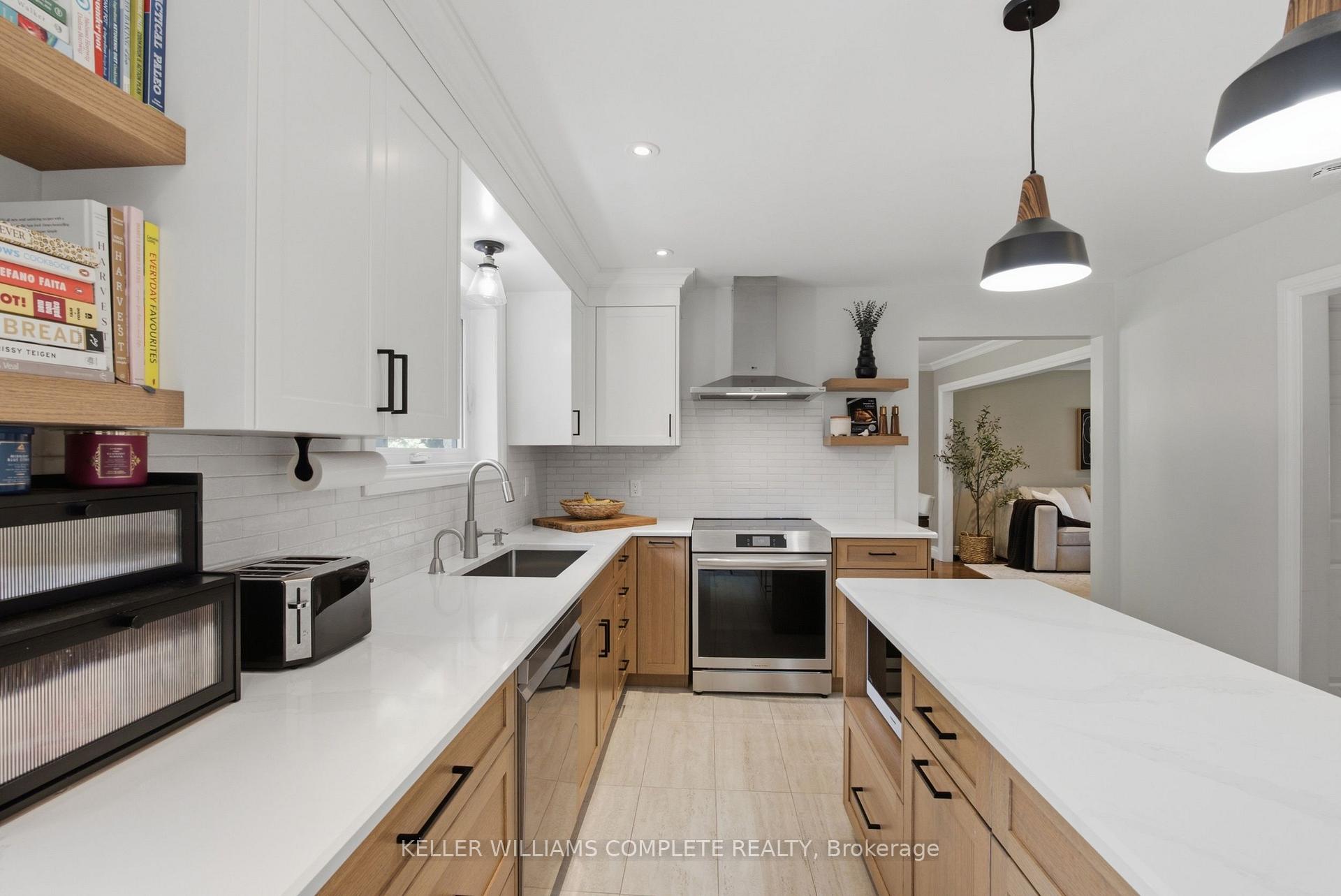 Photo 14 of 27 John Martin Crescent, Hamilton, Rural Flamborough — HOMEH