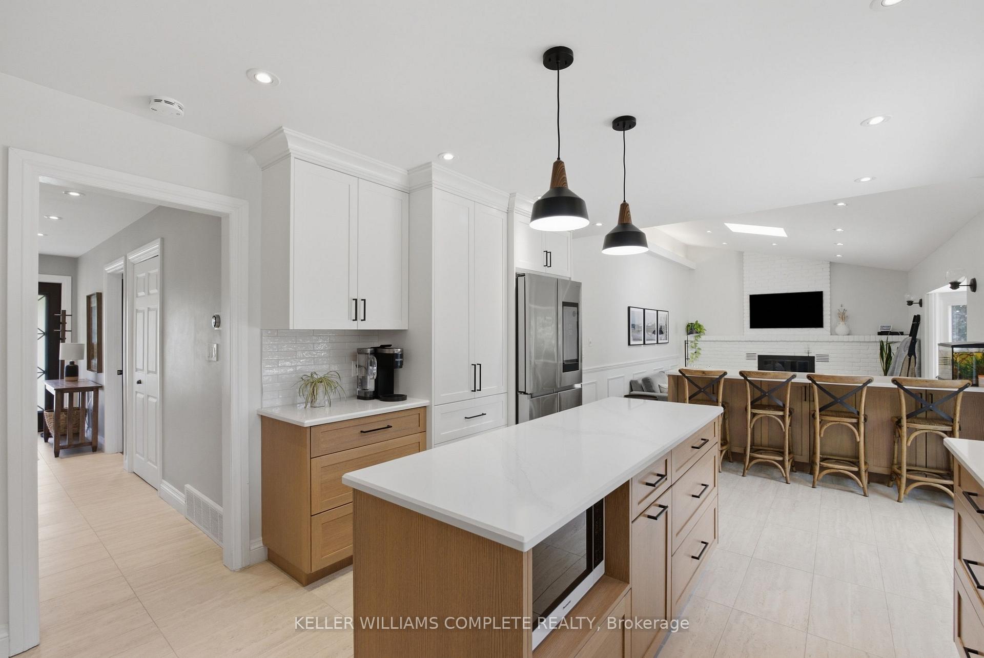 Photo 16 of 27 John Martin Crescent, Hamilton, Rural Flamborough — HOMEH