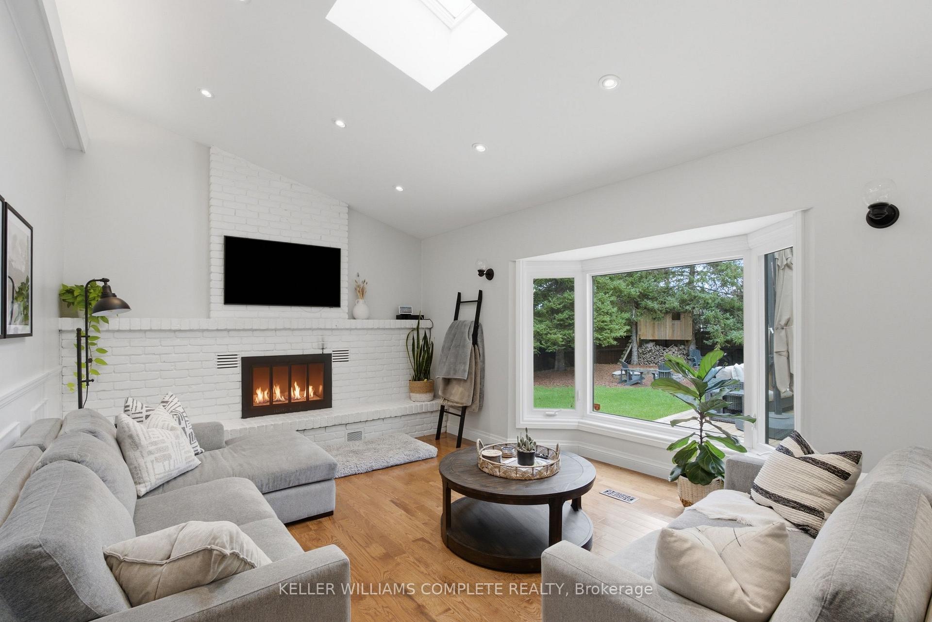Photo 18 of 27 John Martin Crescent, Hamilton, Rural Flamborough — HOMEH