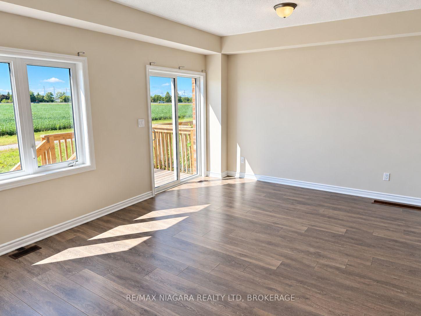 Photo 7 of 109 Sapphire Way, Thorold, Rolling Meadows — HOMEH