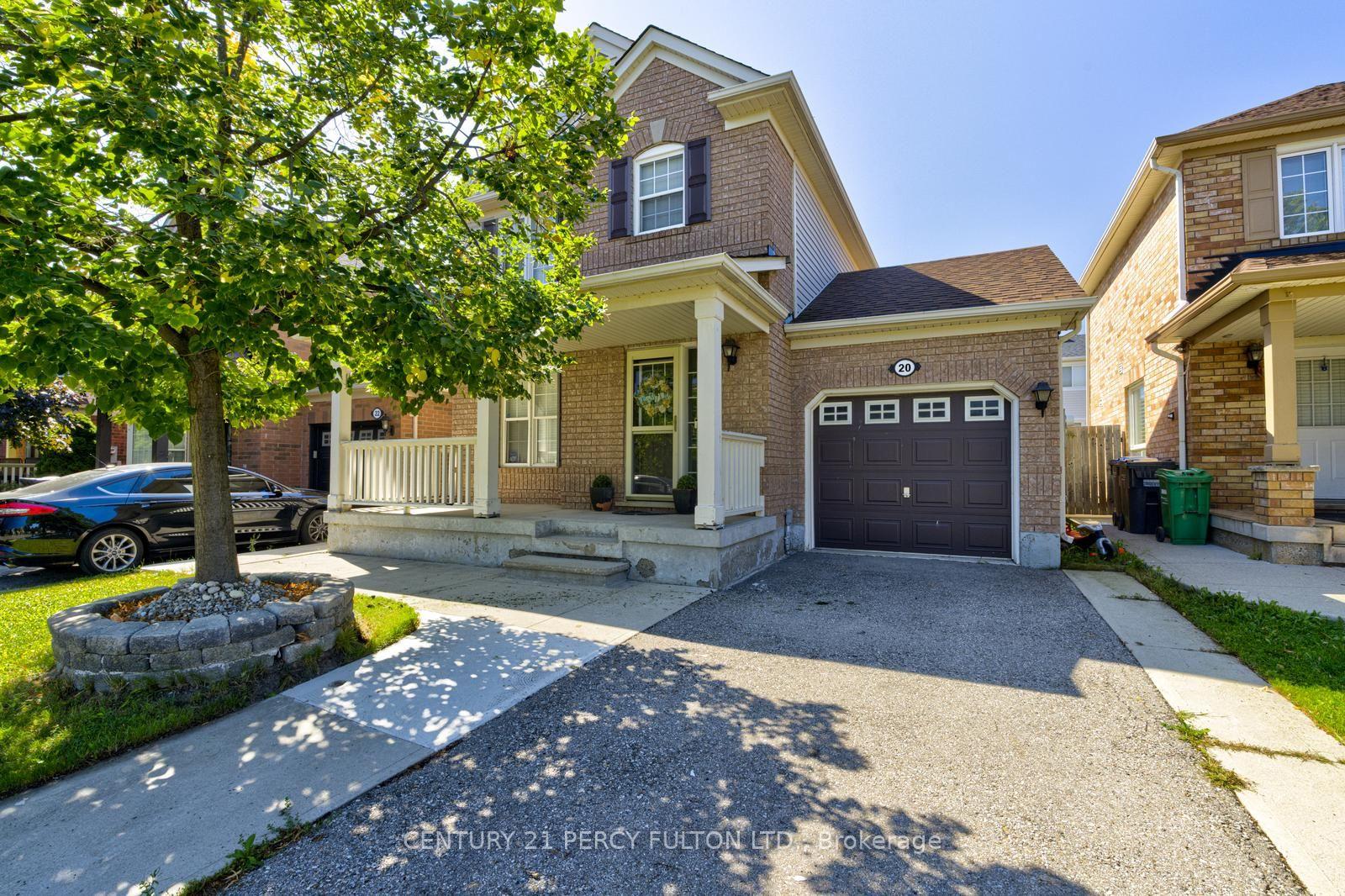 Photo 3 of 20 Orangegrove Drive, Brampton, Fletcher's Meadow — HOMEH