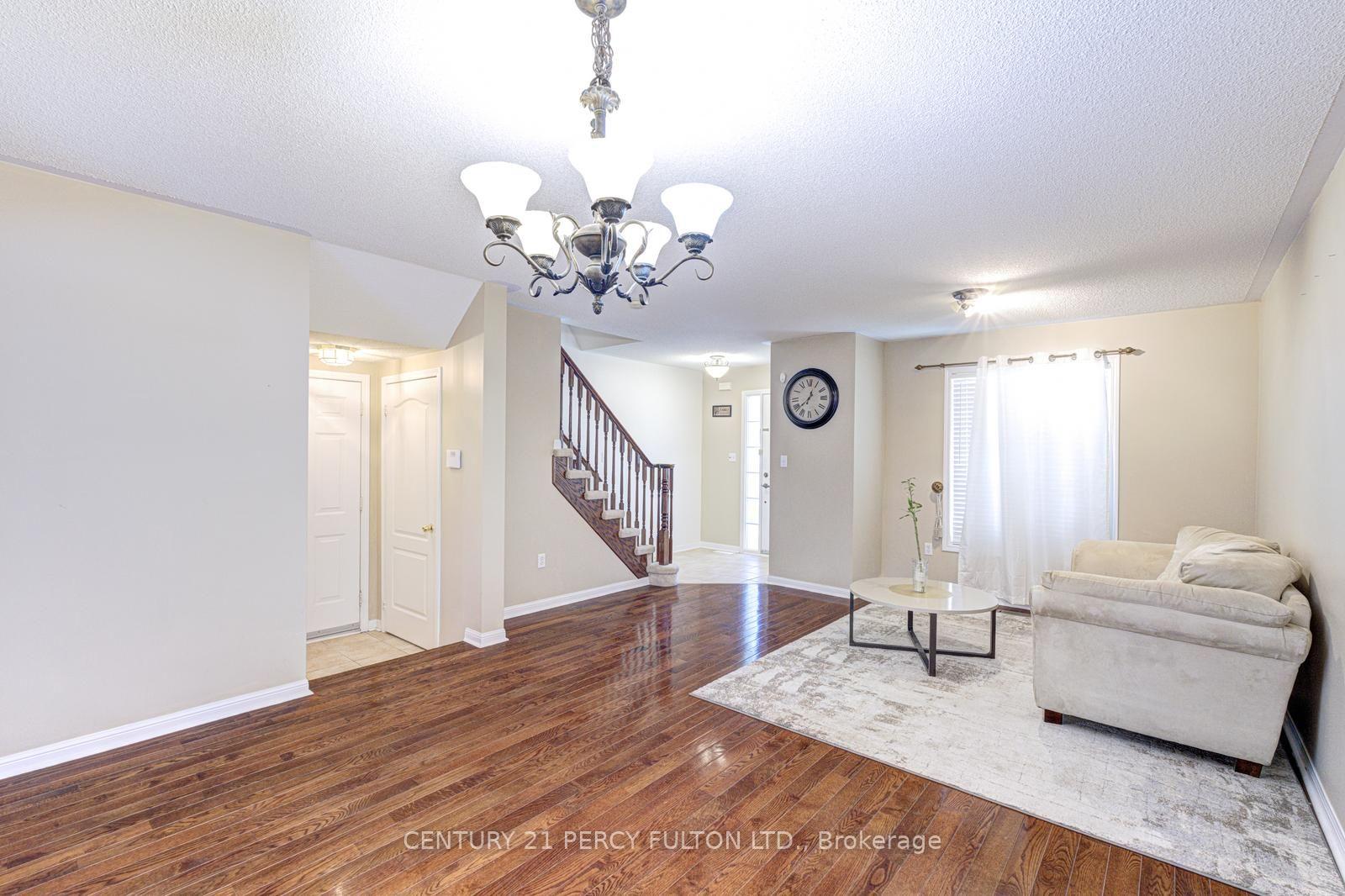 Photo 11 of 20 Orangegrove Drive, Brampton, Fletcher's Meadow — HOMEH