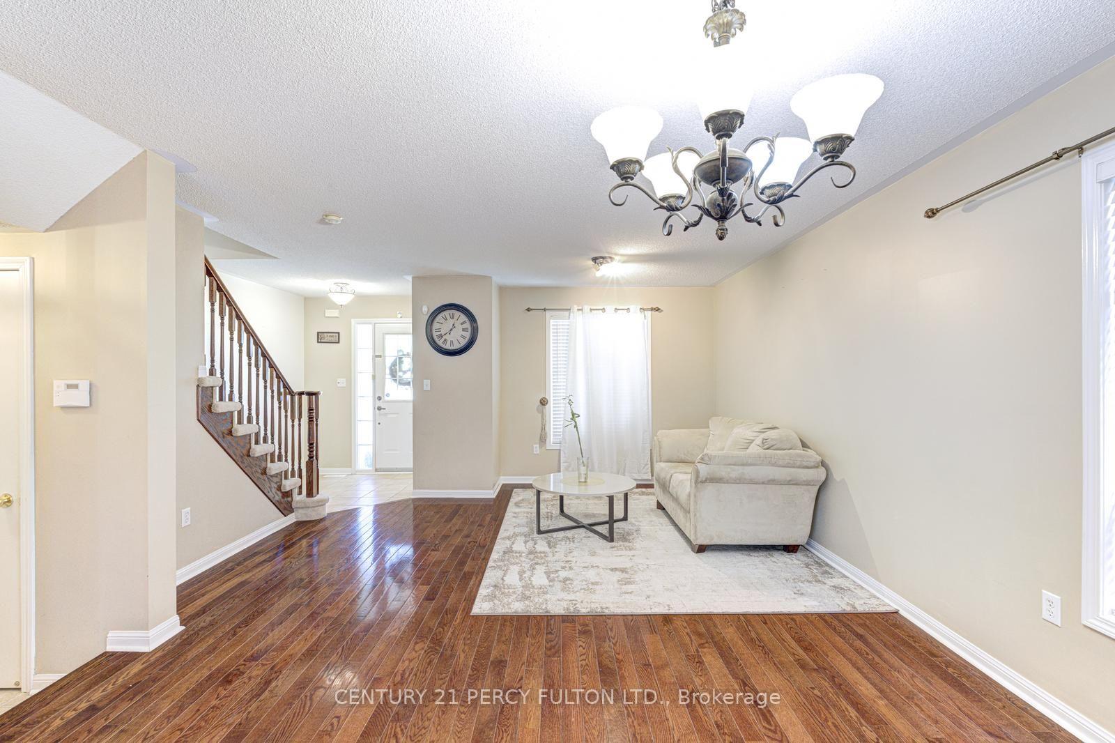 Photo 13 of 20 Orangegrove Drive, Brampton, Fletcher's Meadow — HOMEH