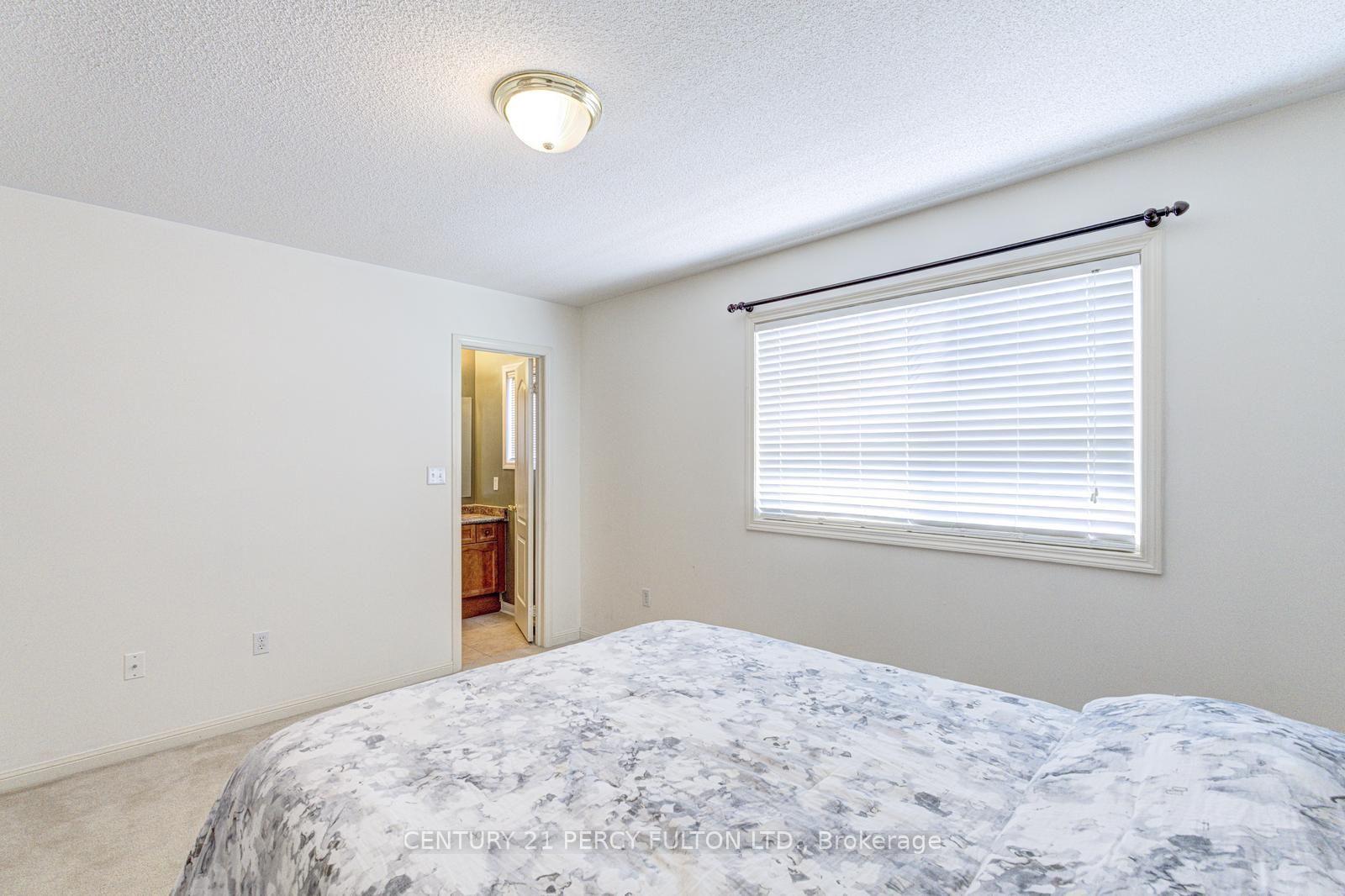 Photo 24 of 20 Orangegrove Drive, Brampton, Fletcher's Meadow — HOMEH