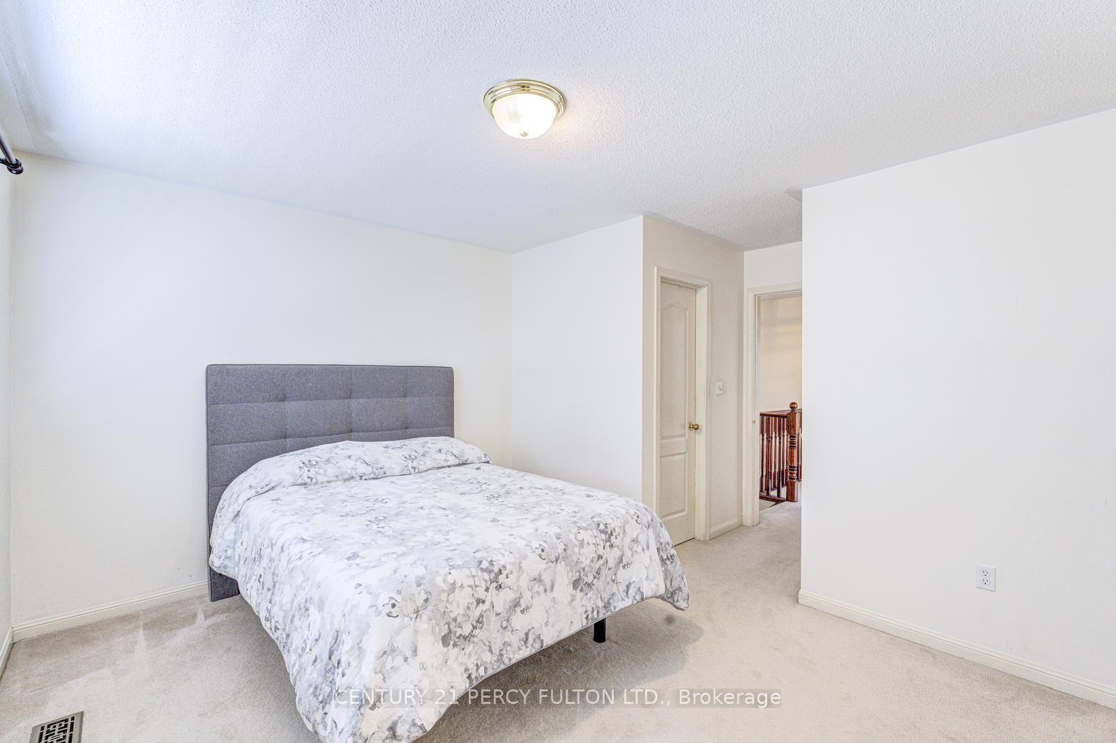 Photo 25 of 20 Orangegrove Drive, Brampton, Fletcher's Meadow — HOMEH